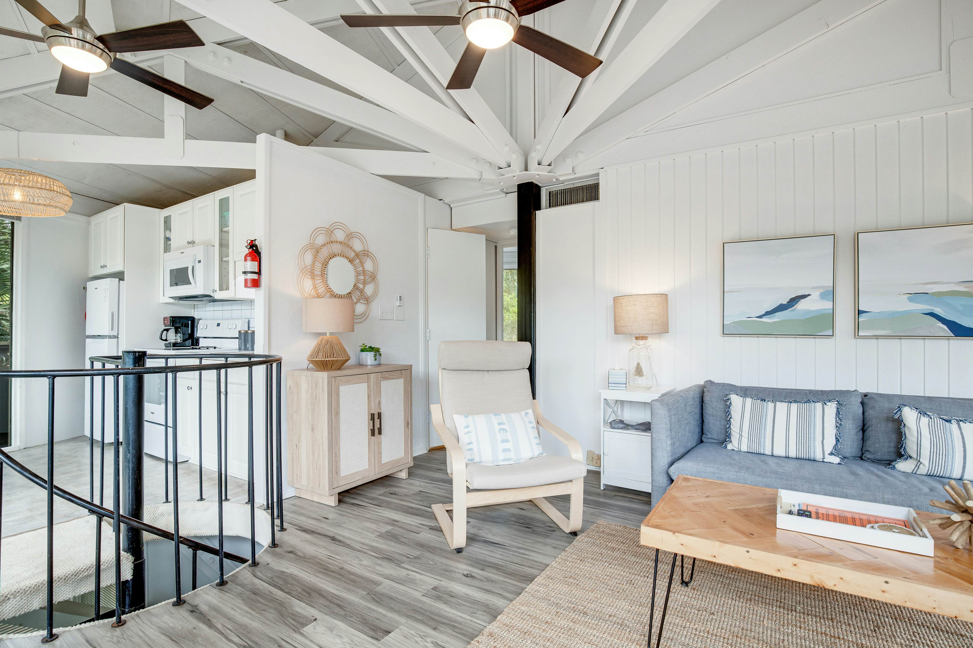 Lakefront home with lagoon view, deck & AC - close to beach, golf, & pools