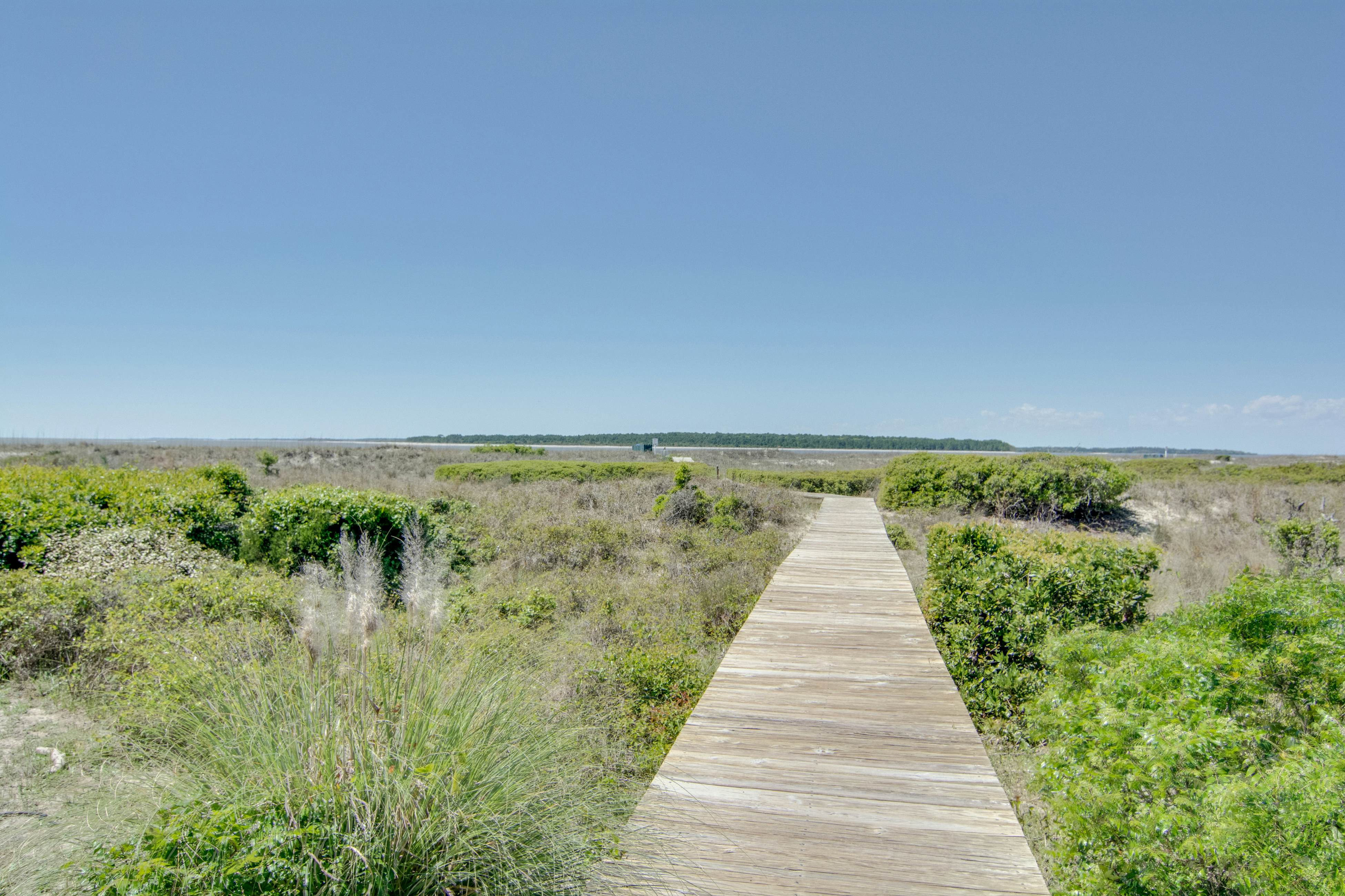 Condo with sunset views, with ocean/inlet views - walk to the Beach Club