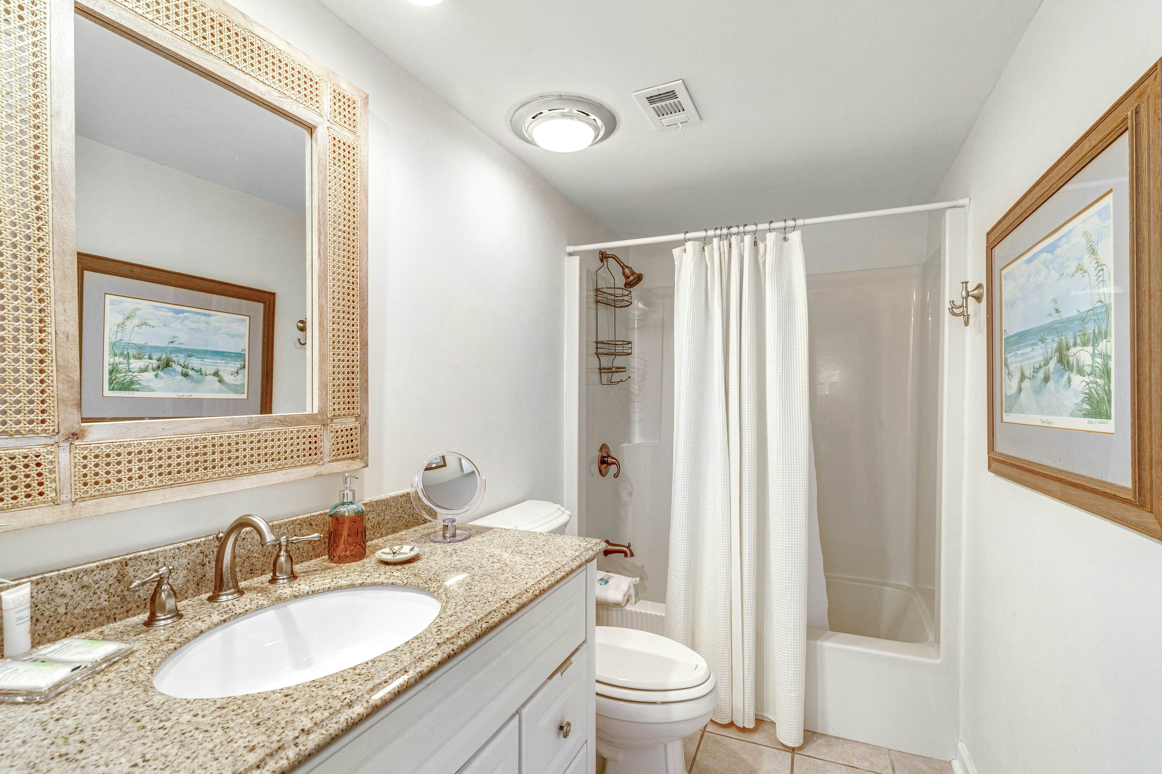 2nd floor villa with water views, lovely balcony & w/d - walk to Beach Club