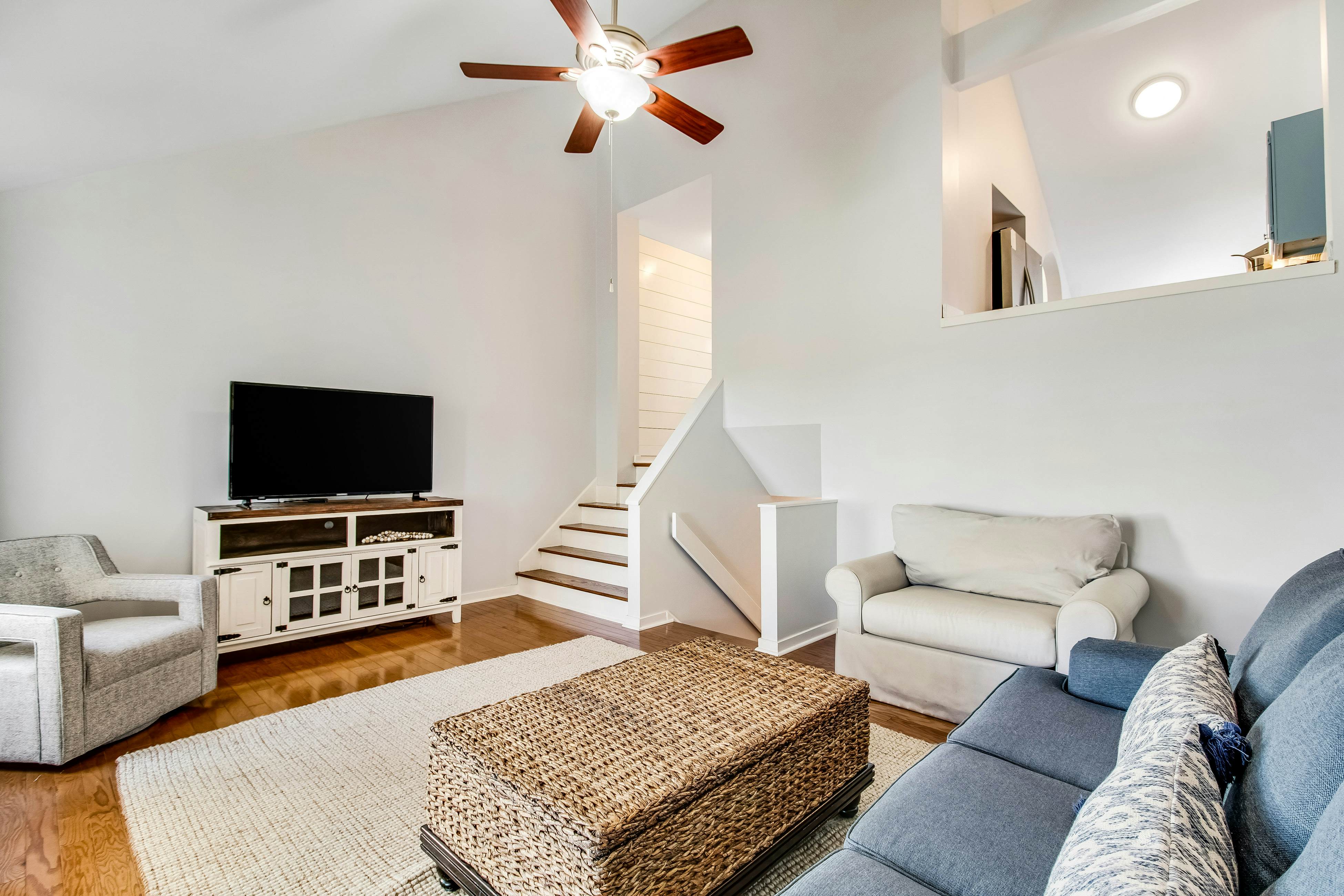 Three-level marsh-front villa with screened porch - walk to all amenities