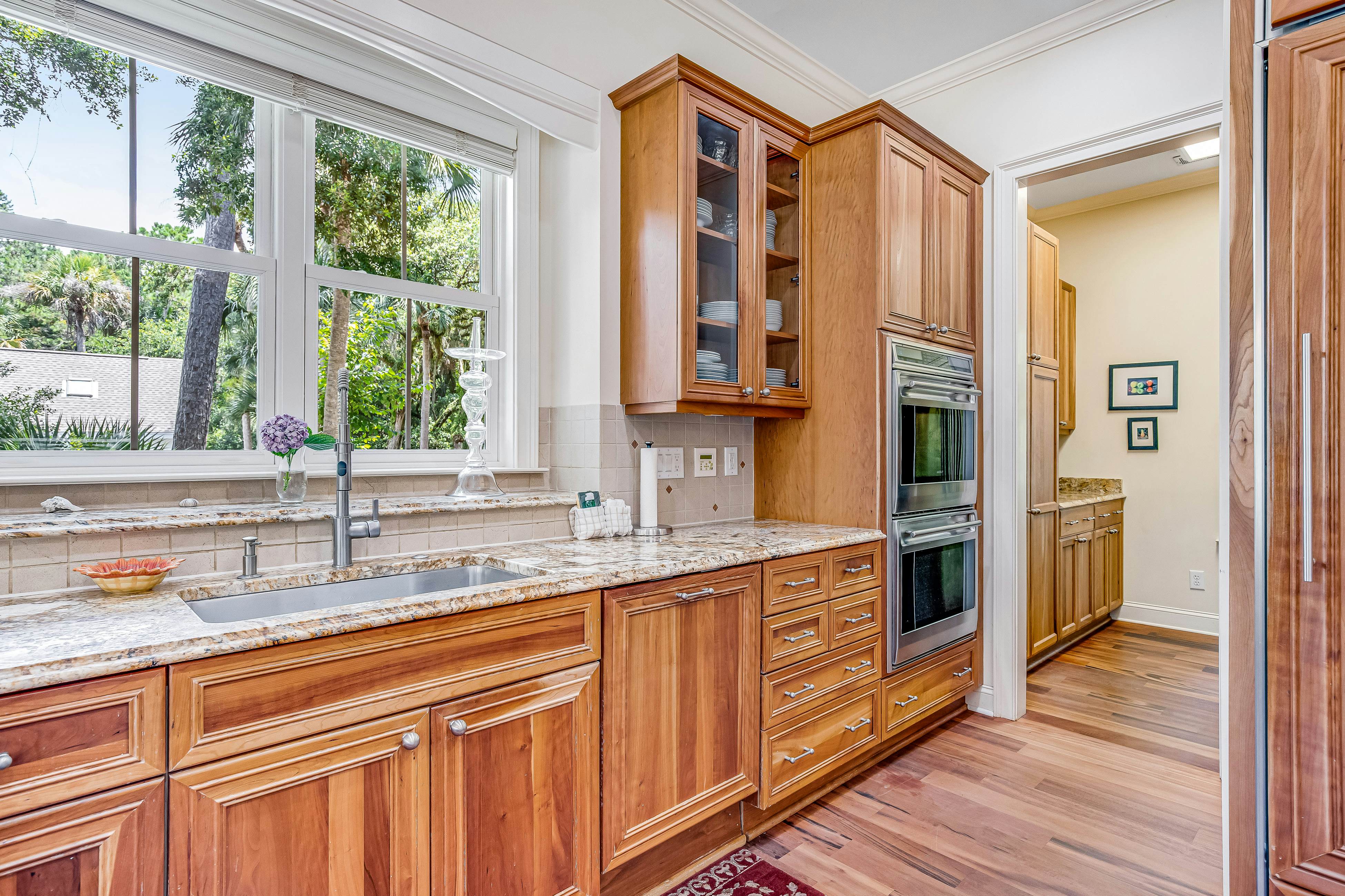 Expansive Home with Shared Pools, High-Speed WiFi, Central AC, & Washer/Dryer