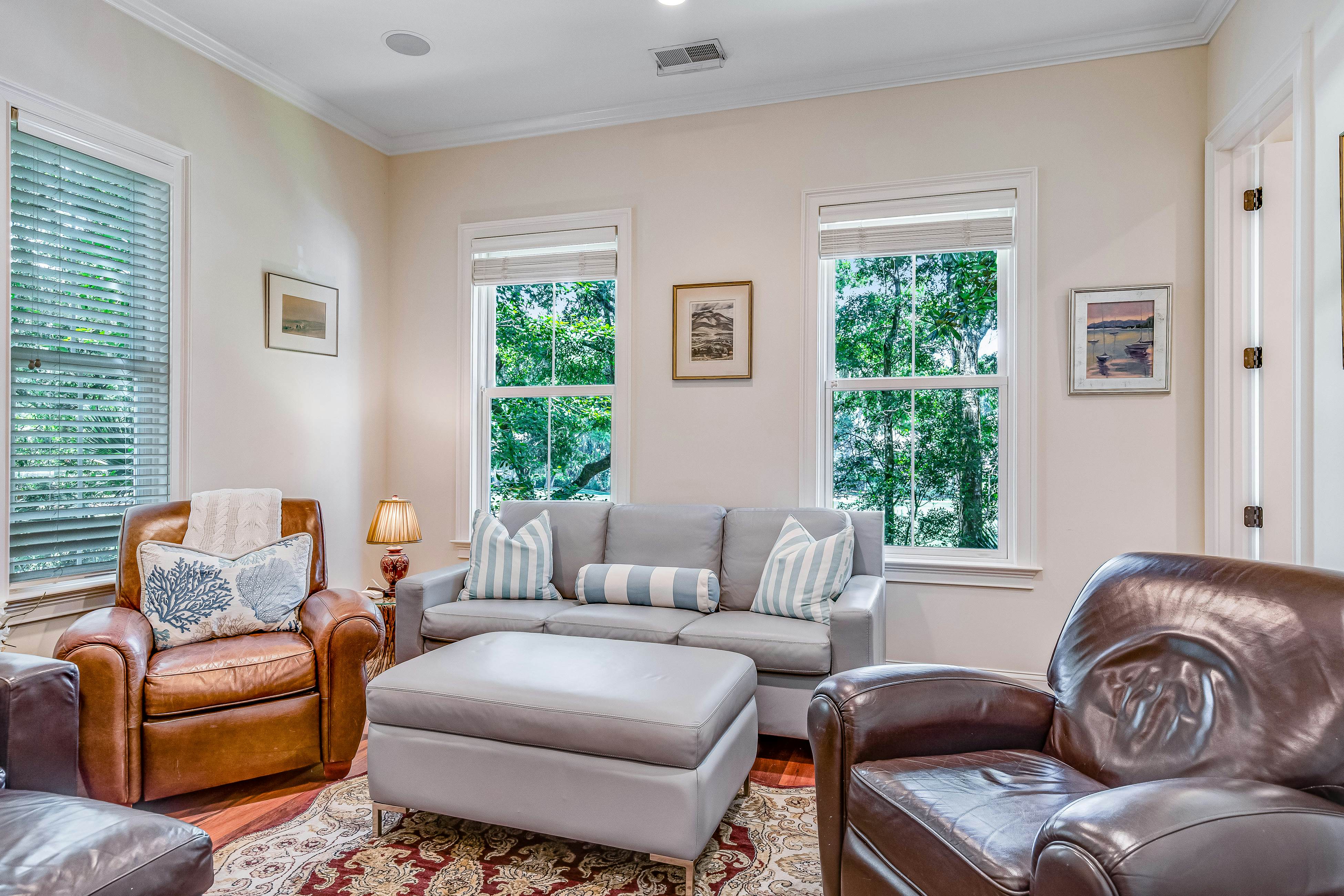 Expansive Home with Shared Pools, High-Speed WiFi, Central AC, & Washer/Dryer