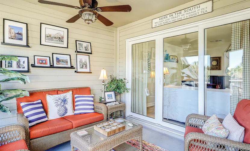 Lovely condo near beach with enclosed porch, pool, tennis, and golf access