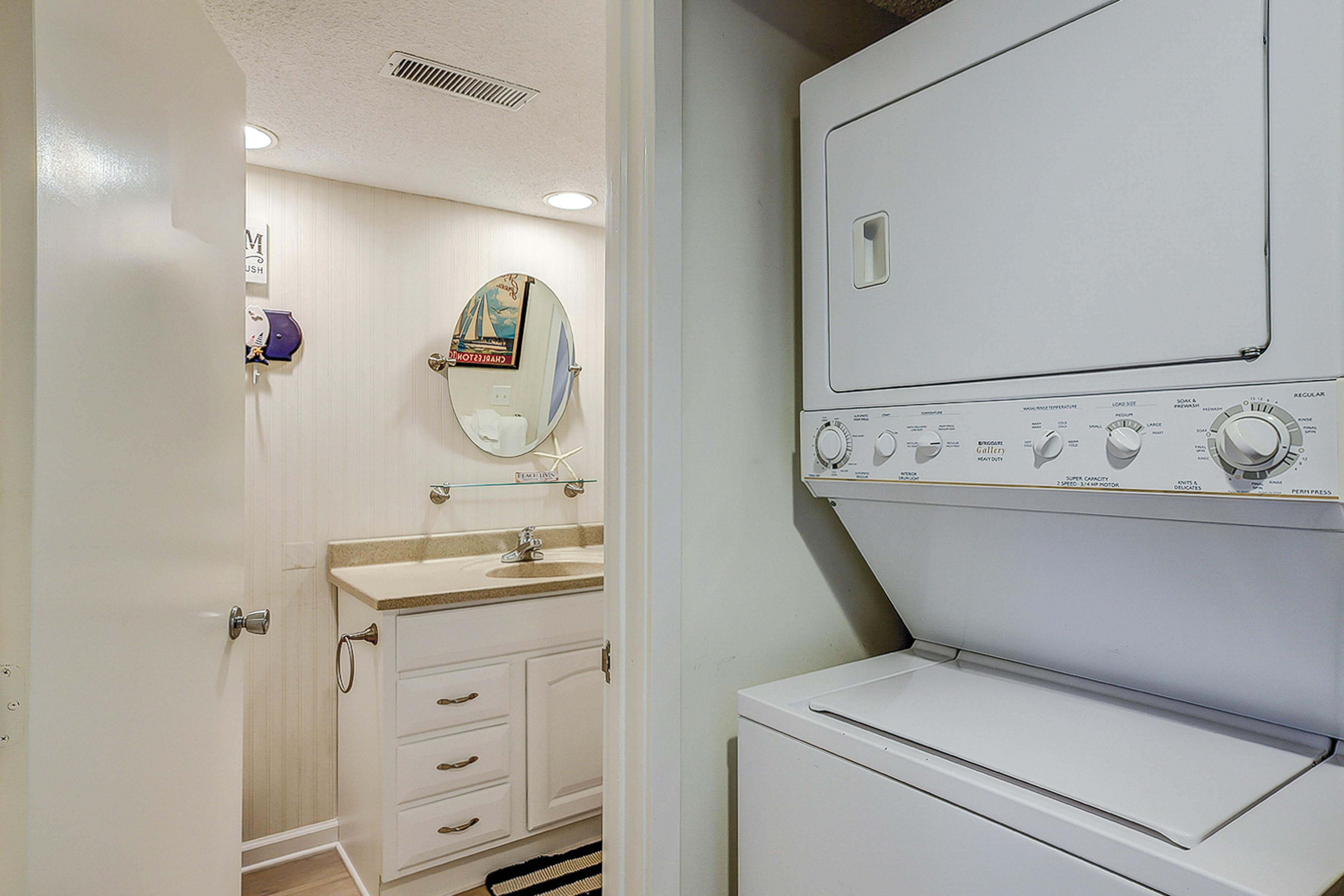 Lovely condo near beach with enclosed porch, pool, tennis, and golf access