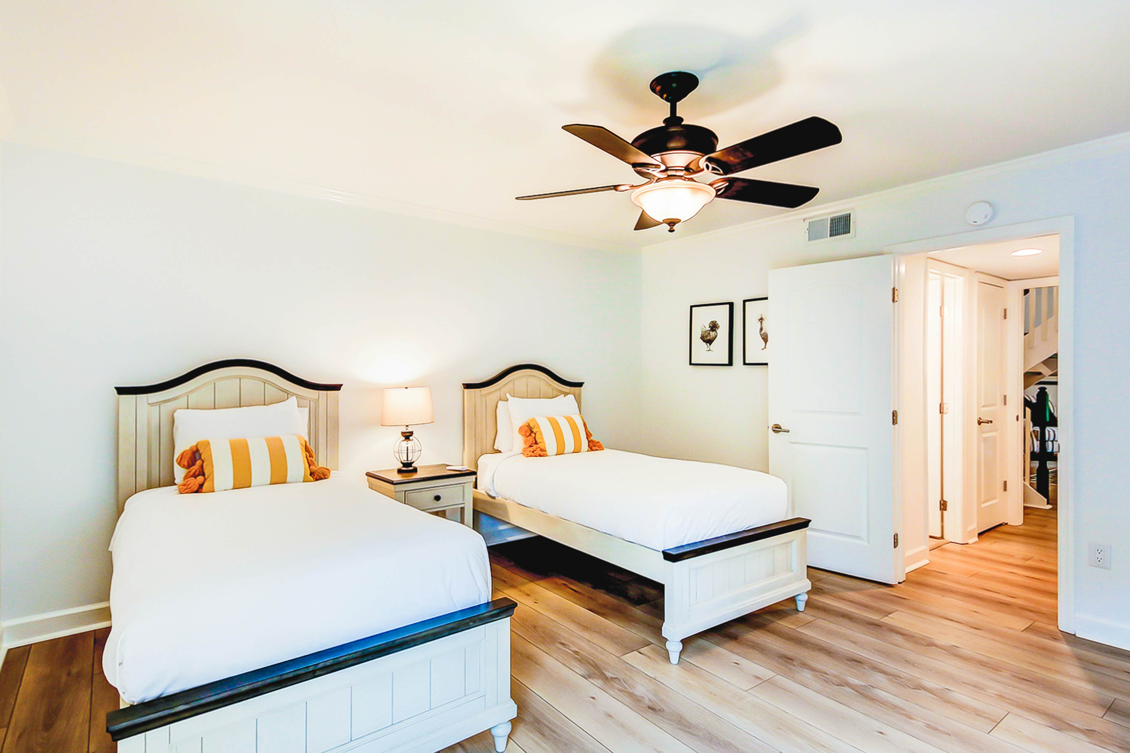 Golf-and-sea villa within walking distance of beach + resort amenities