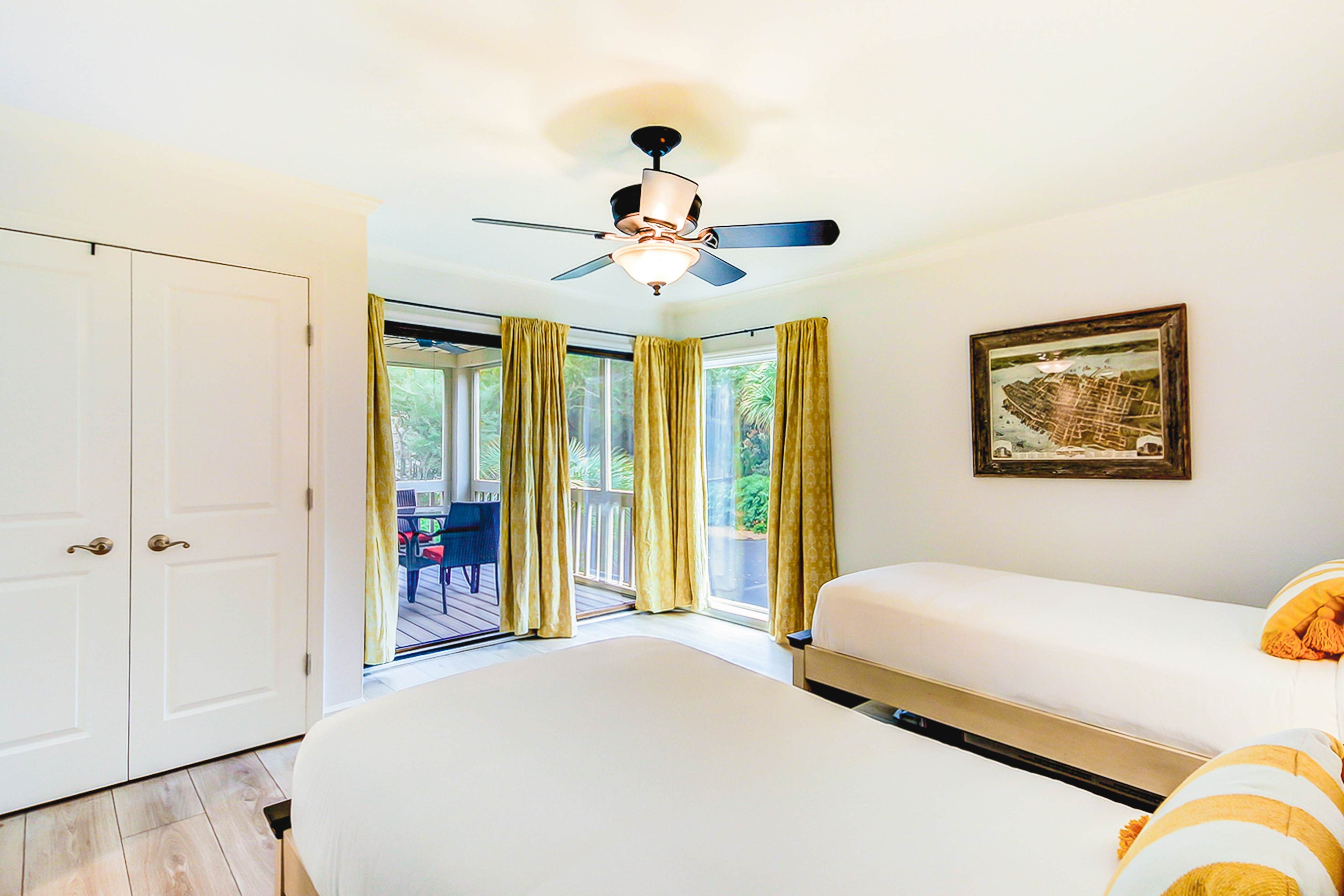 Golf-and-sea villa within walking distance of beach + resort amenities