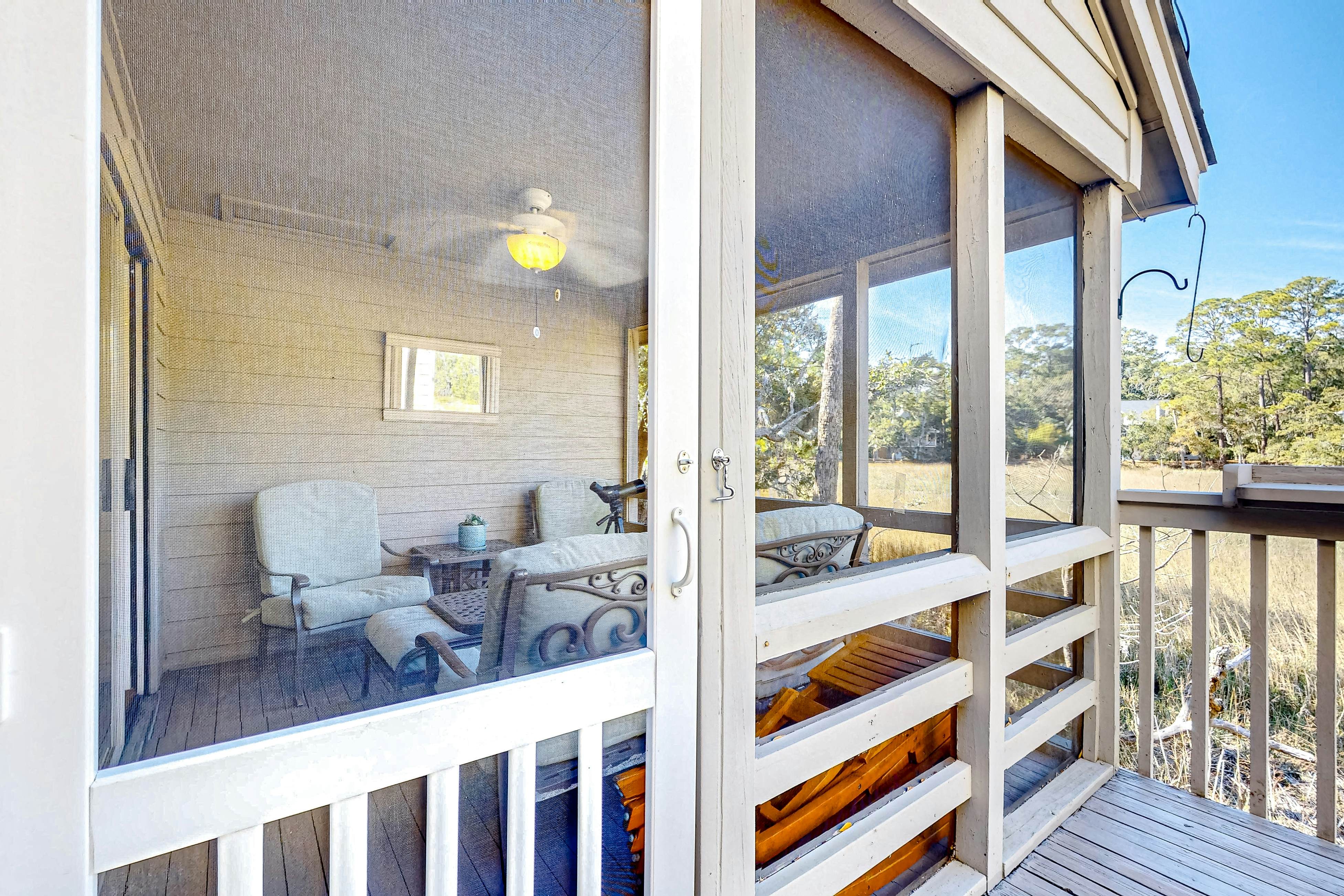 Creek Watch Villa with resort amenities, marsh views, & on-site golf