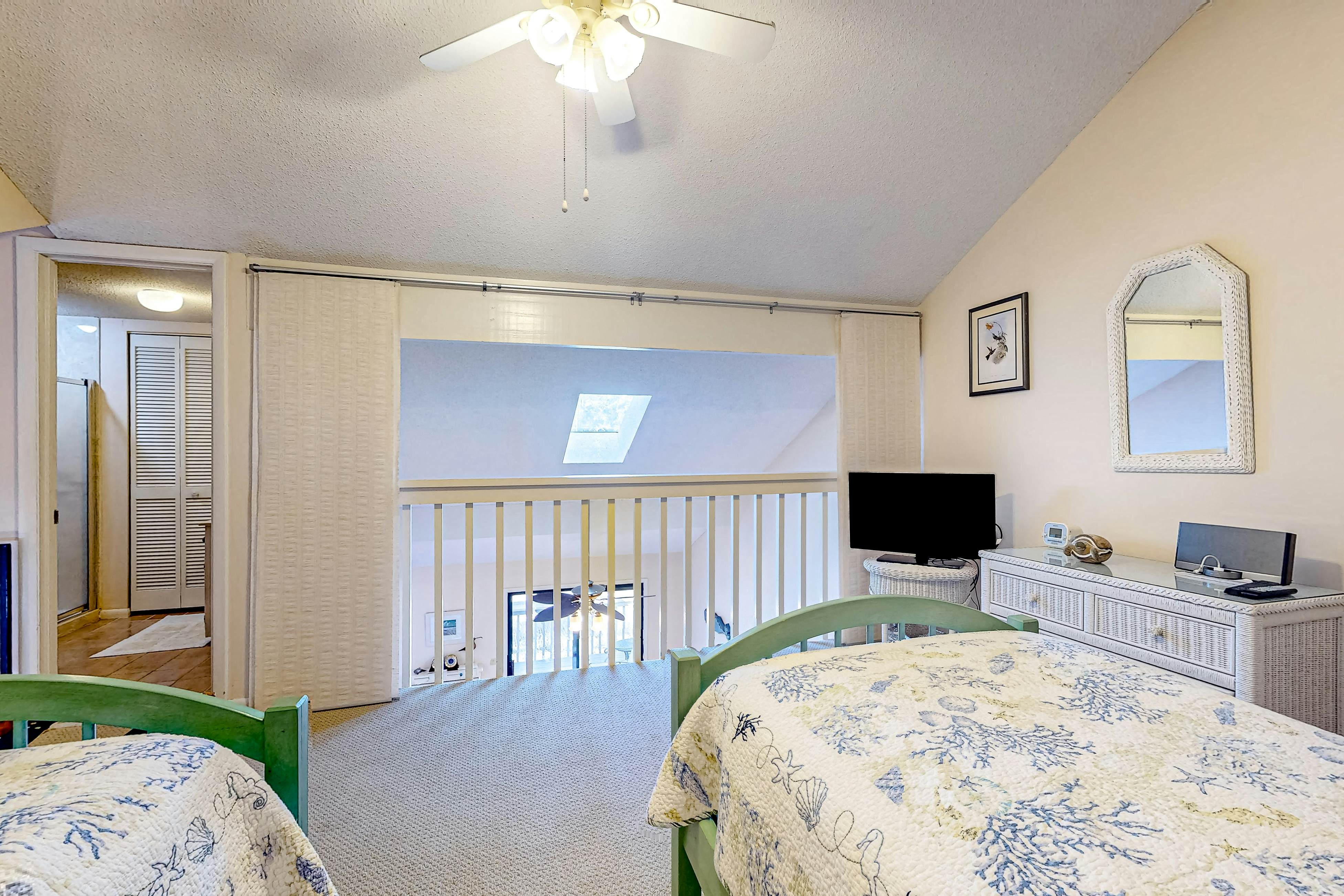 Creek Watch Villa with resort amenities, marsh views, & on-site golf