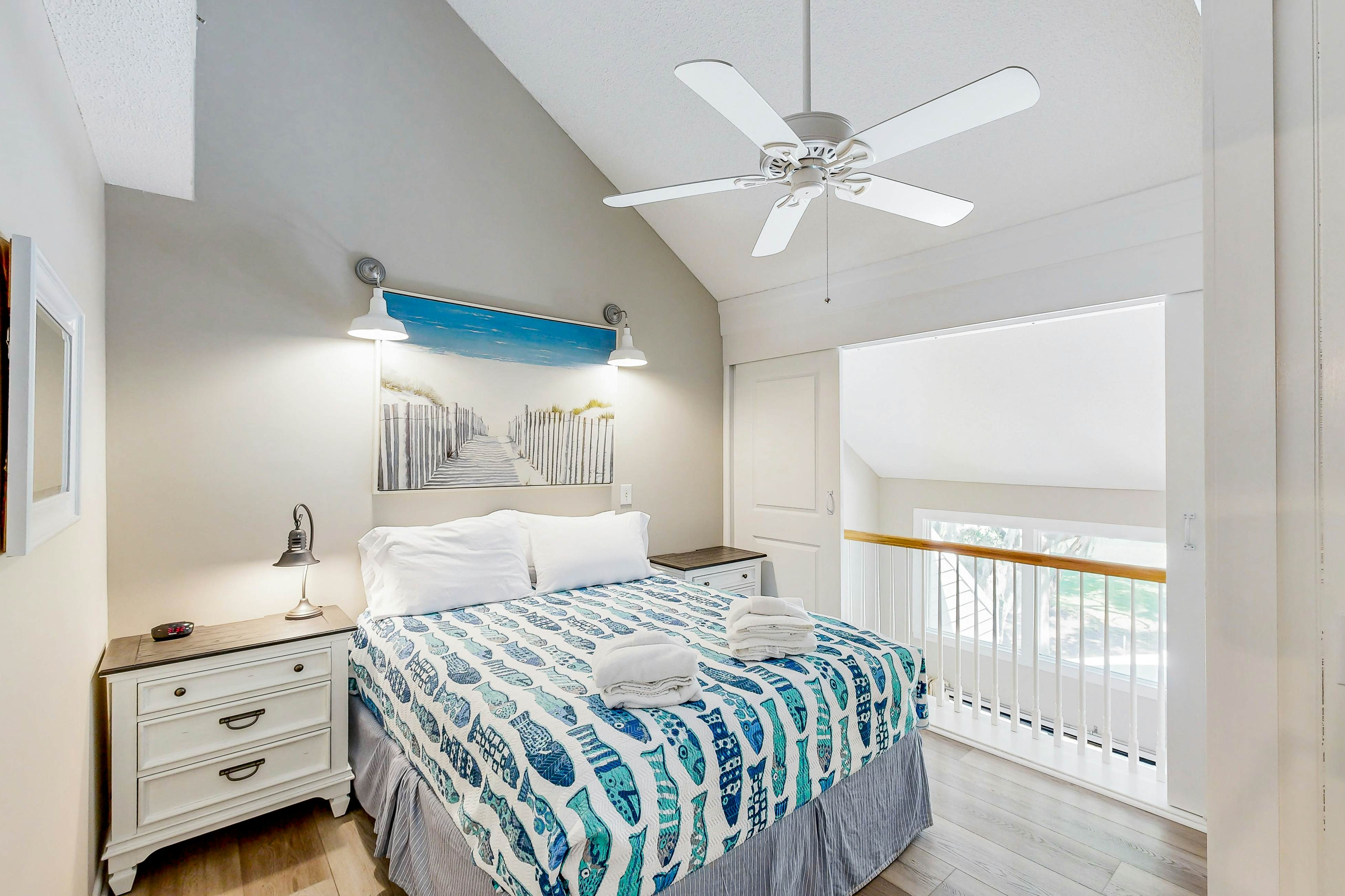 Updated townhome with golf course views, pool, and tennis