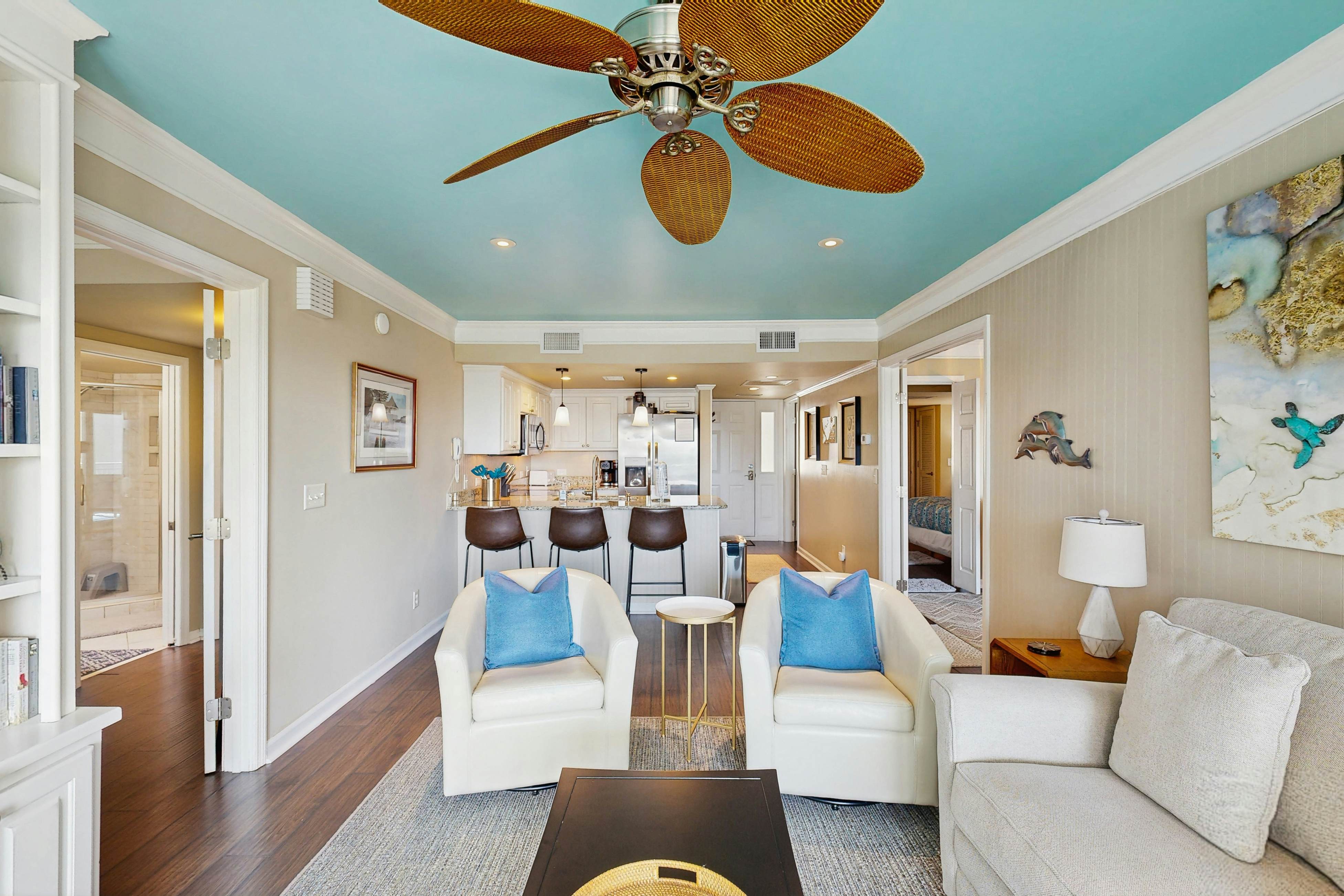 Elegant Ocean View Villa w/Fast WiFi, Shared Pools, Tennis, Golf Courses, & Gym