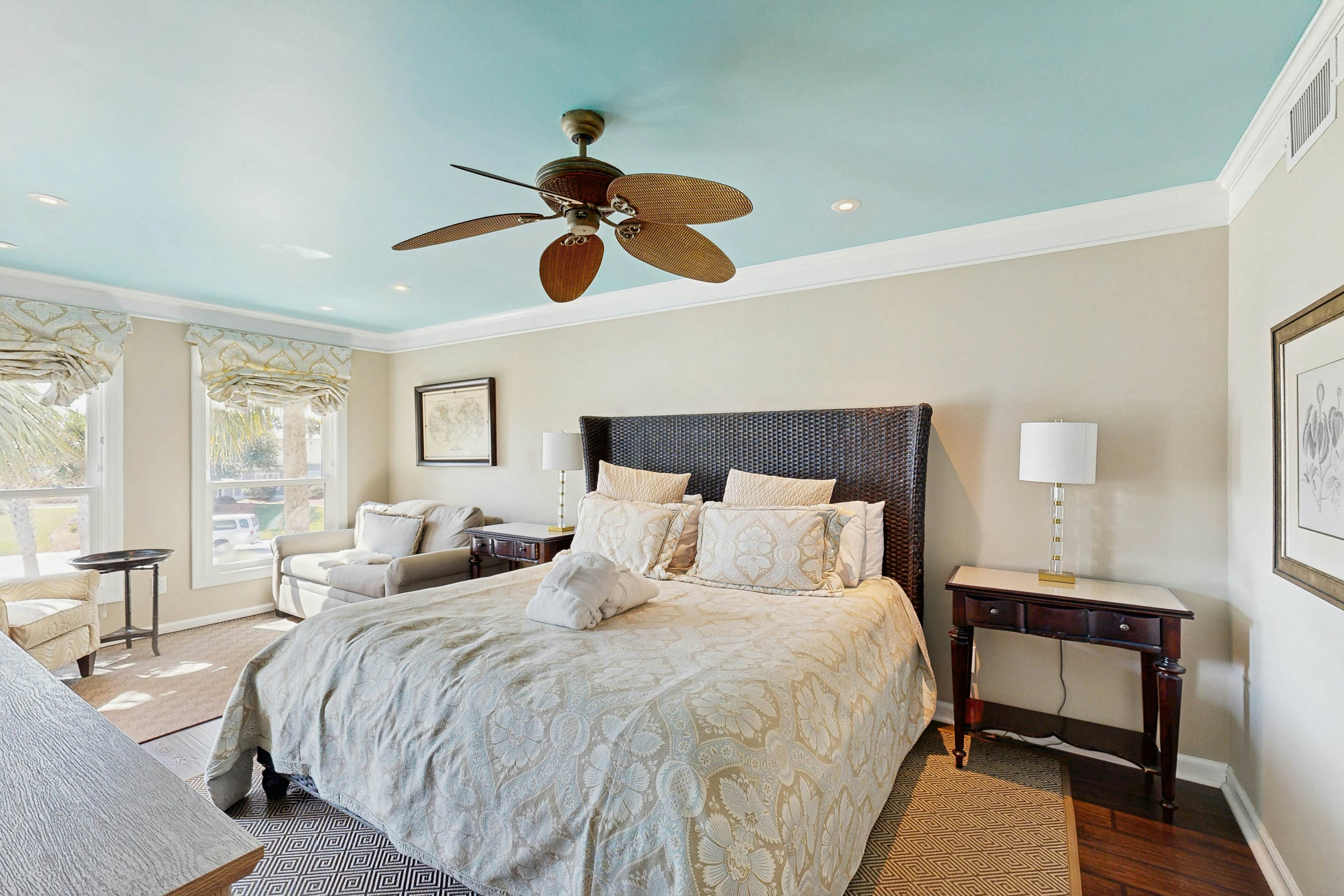 Elegant Ocean View Villa w/Fast WiFi, Shared Pools, Tennis, Golf Courses, & Gym