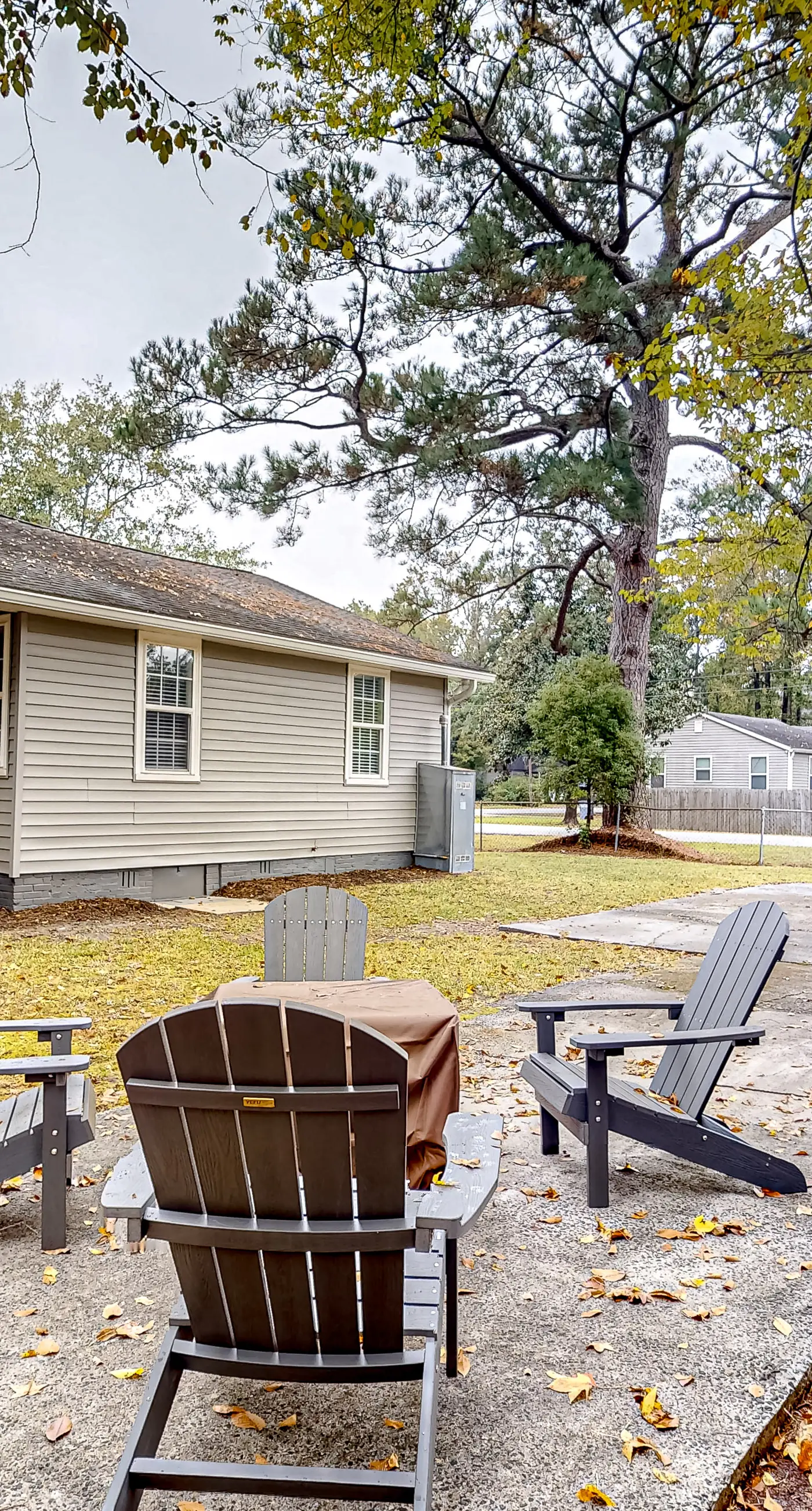 Cozy, Well-Appointed Home Near Top Charleston Destinations w/Firepit