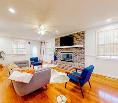 Park Circle home close to restaurants w/ AC & private W/D