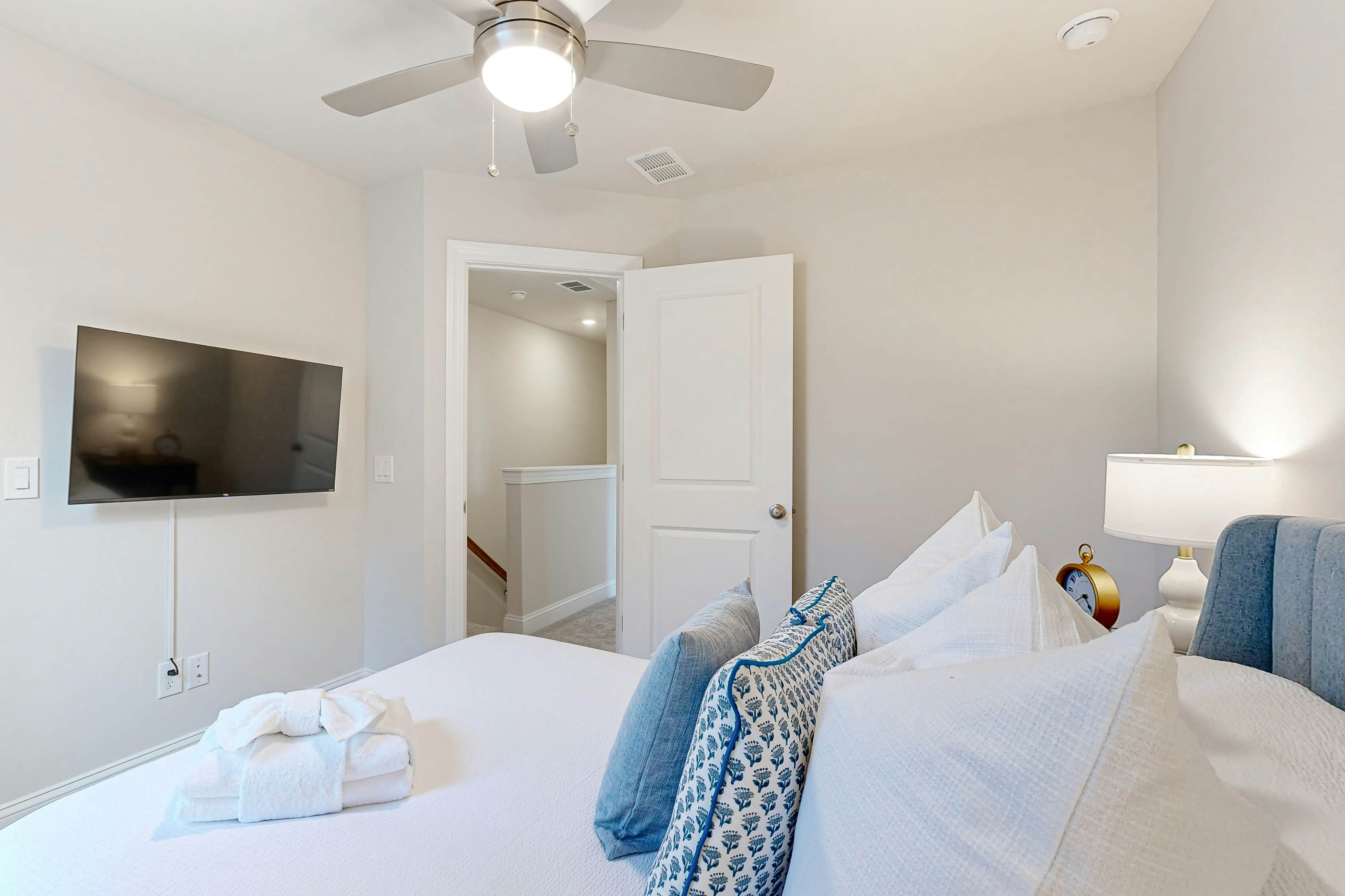 New and Updated Home- Close to charming downtown Charleston