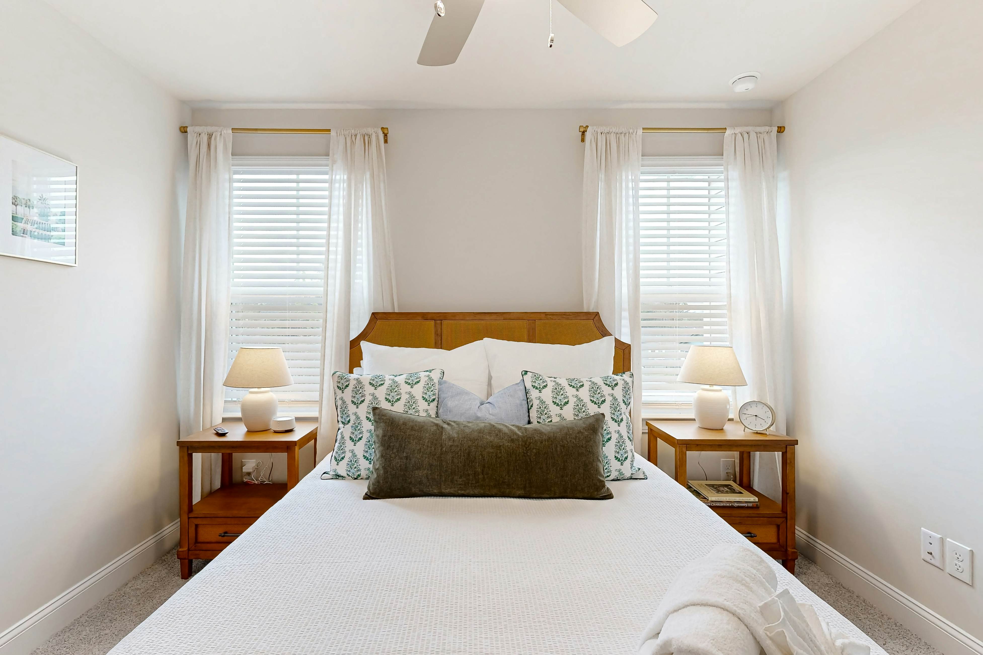 New and Updated Home- Close to charming downtown Charleston