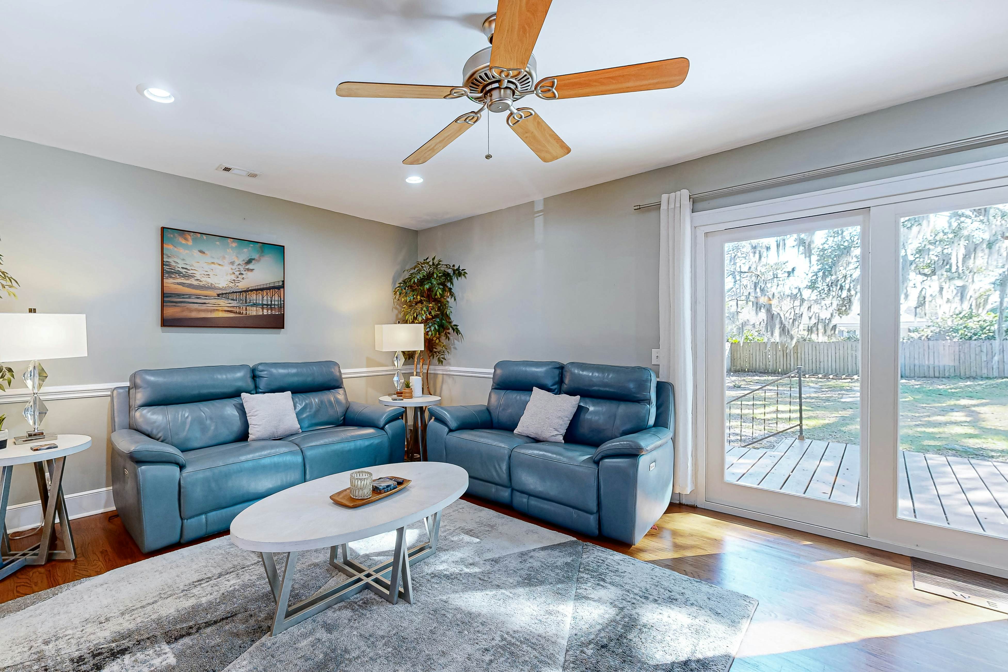 Dog-friendly home in North Charleston with backyard, firepit & W/D