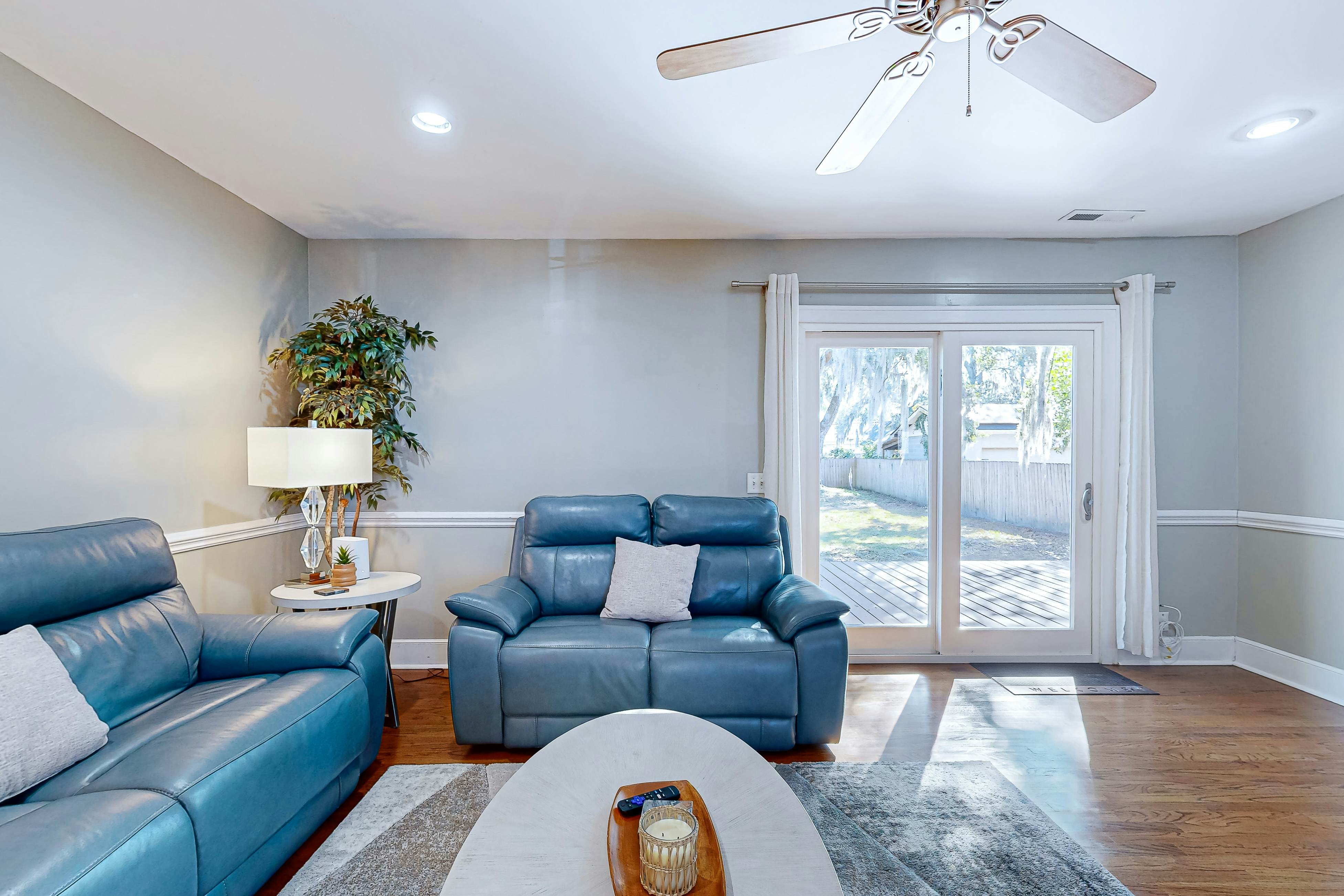 Dog-friendly home in North Charleston with backyard, firepit & W/D