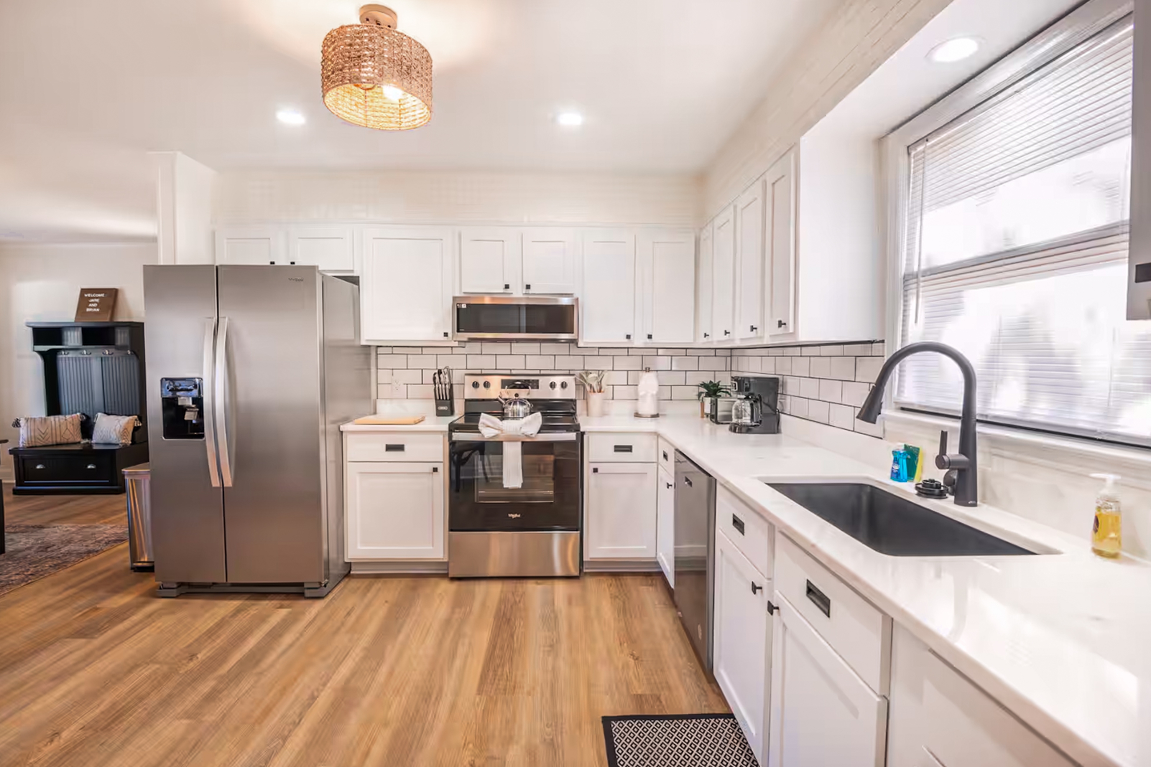 Creola Charm - 3BR, 2BA with Hot Tub, Fire pit and Washer/Dryer