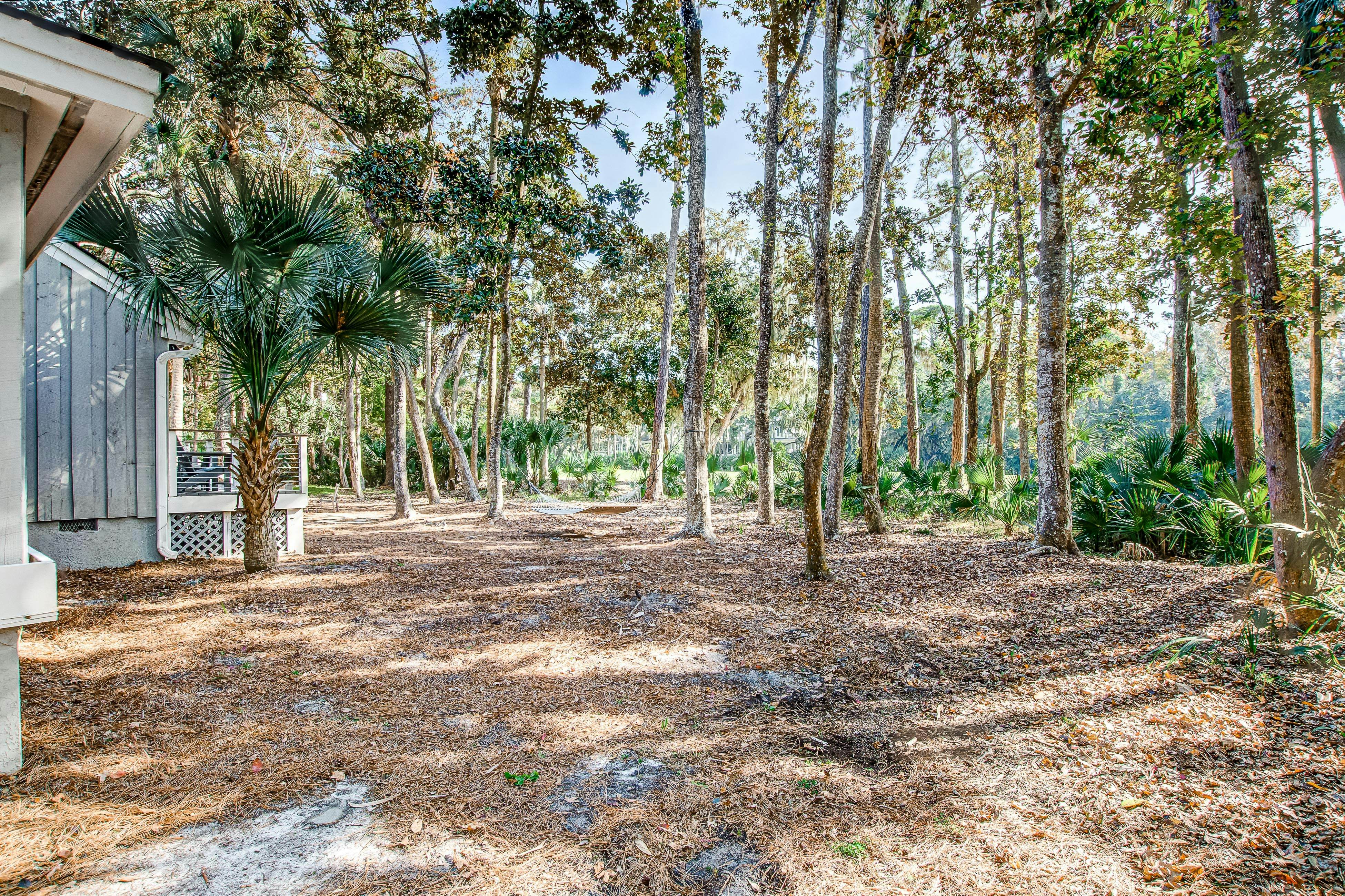 Prime destination for tennis & golf with club access & pools - dog-friendly