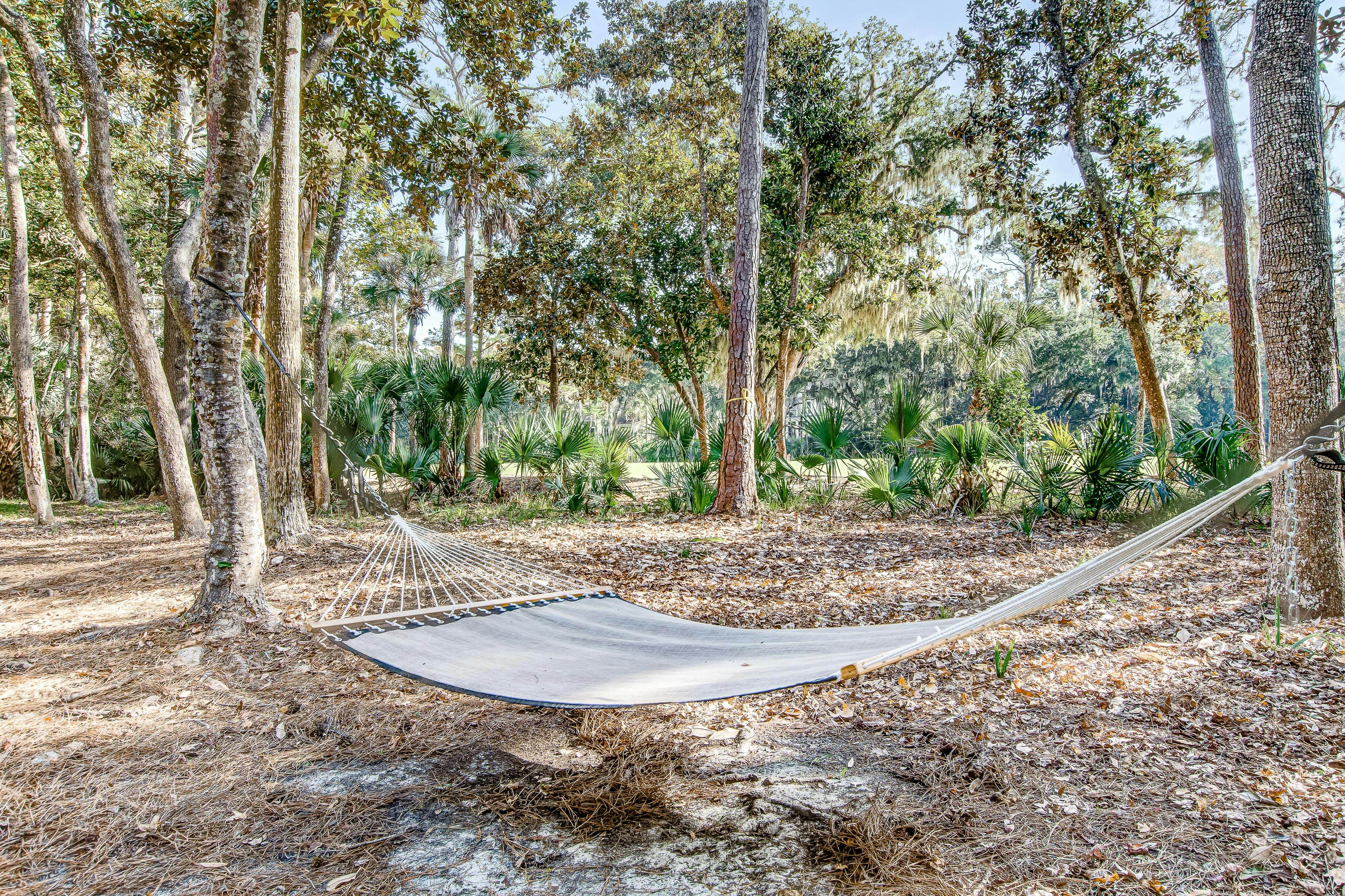 Prime destination for tennis & golf with club access & pools - dog-friendly