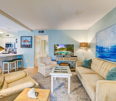 Cozy Island Home with Balcony and W/D