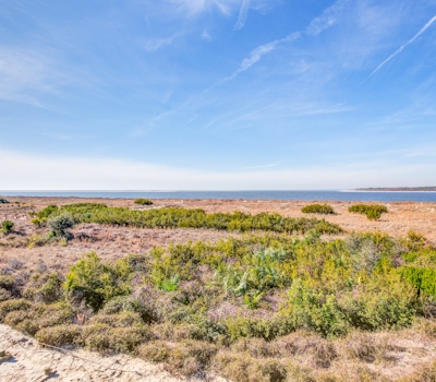 Beach villa with full kitchen, ocean/inlet views - short walk to Beach Club