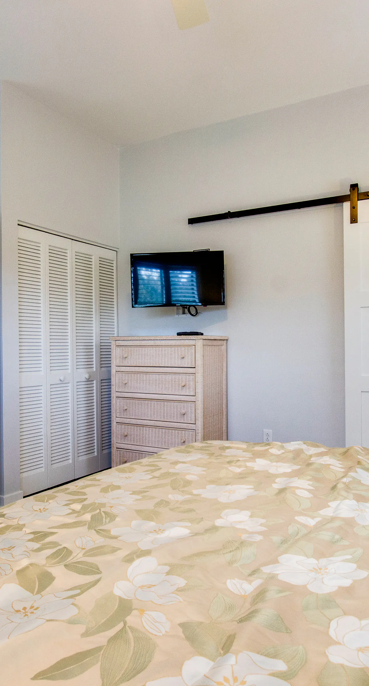 Handicap accessible villa featuring views of hole #1 at Crooked Oaks