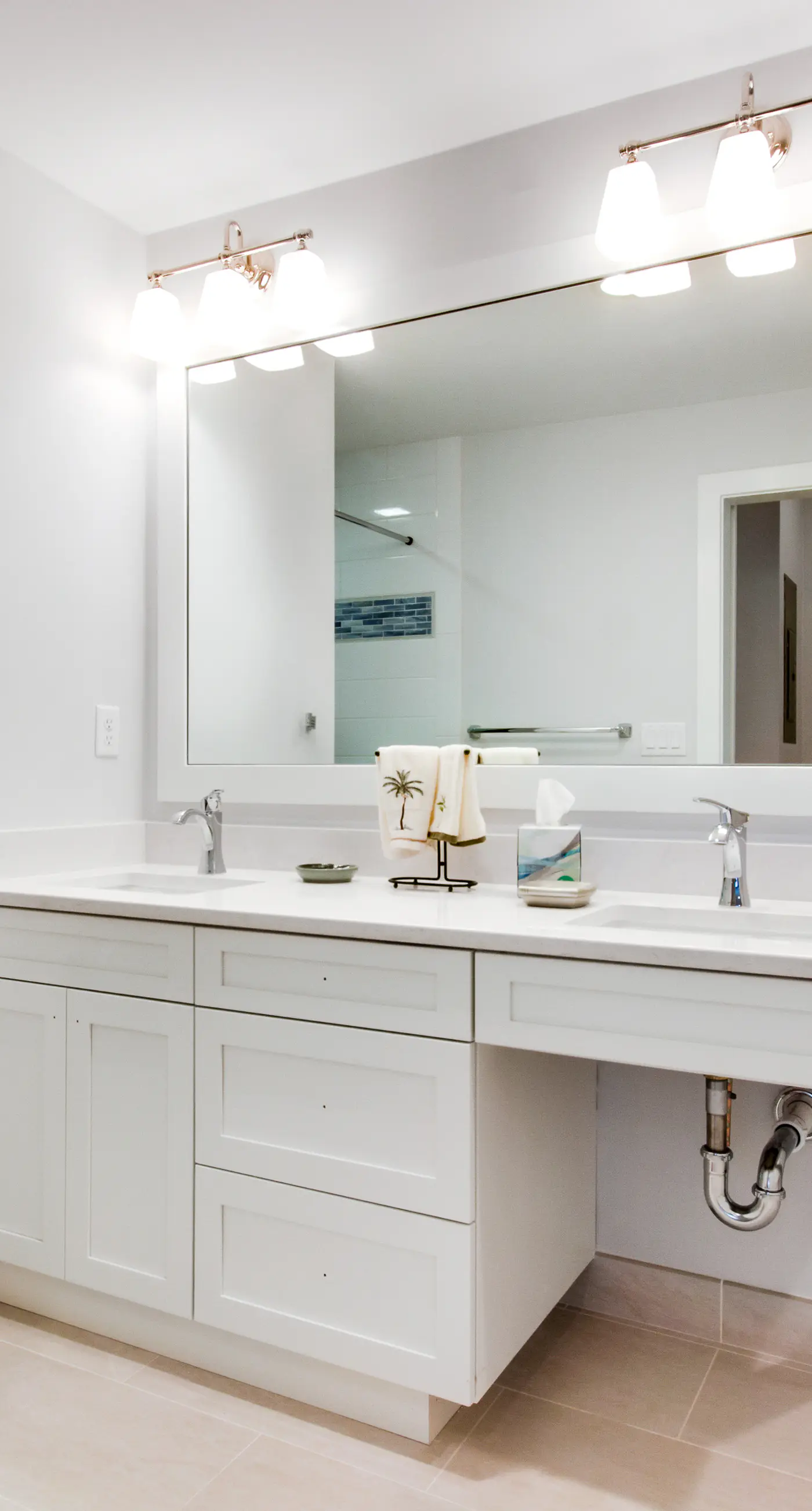 Handicap accessible villa featuring views of hole #1 at Crooked Oaks