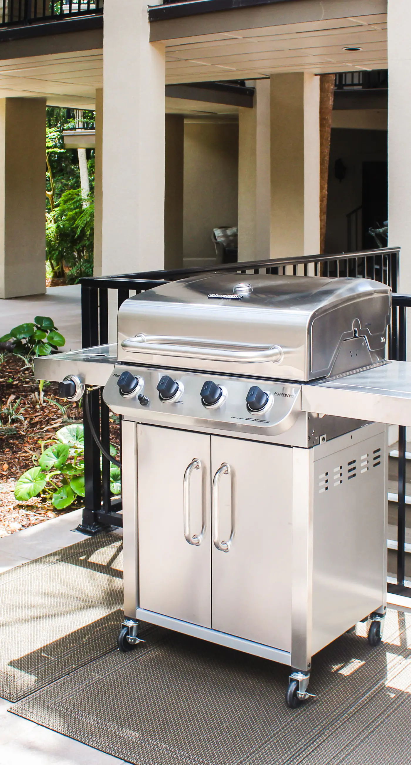 Handicap accessible villa featuring views of hole #1 at Crooked Oaks