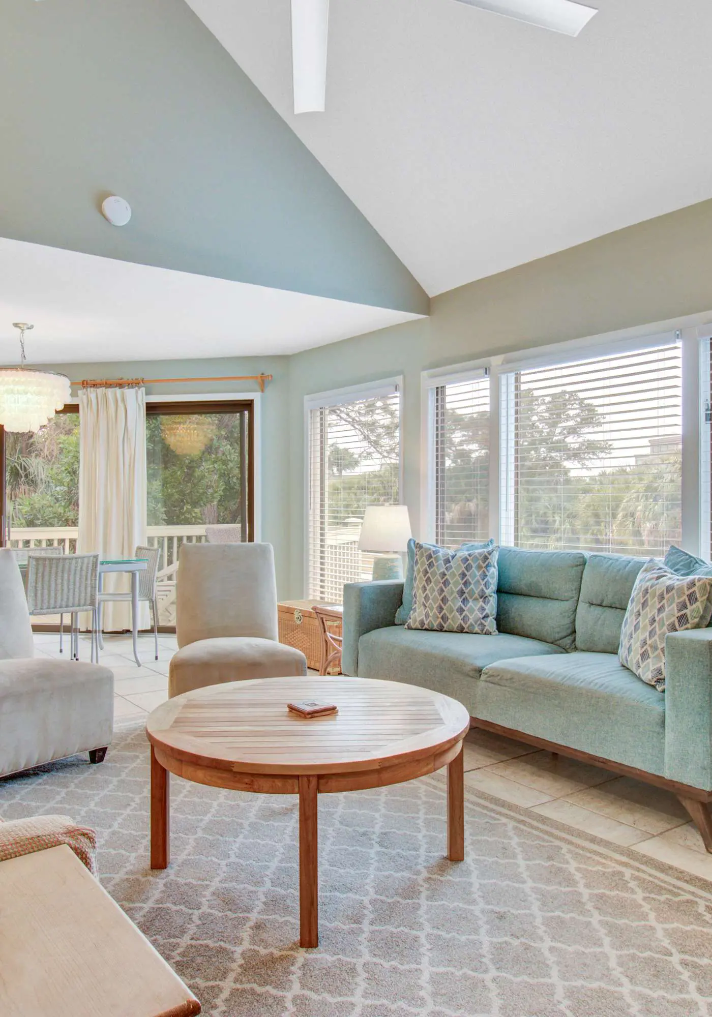 Villa with screened porch & fabulous views - just across the street from the beach