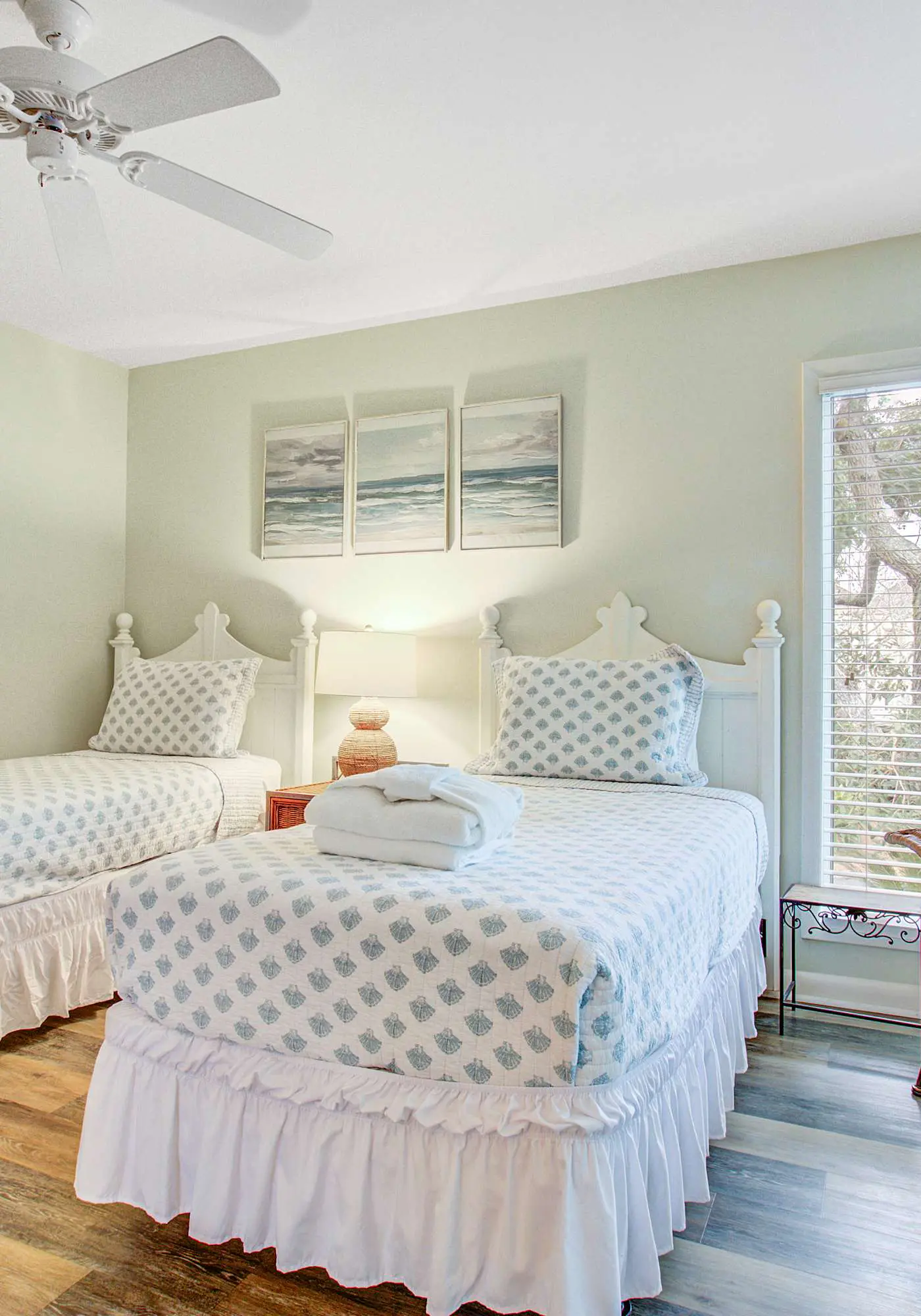 Villa with screened porch & fabulous views - just across the street from the beach