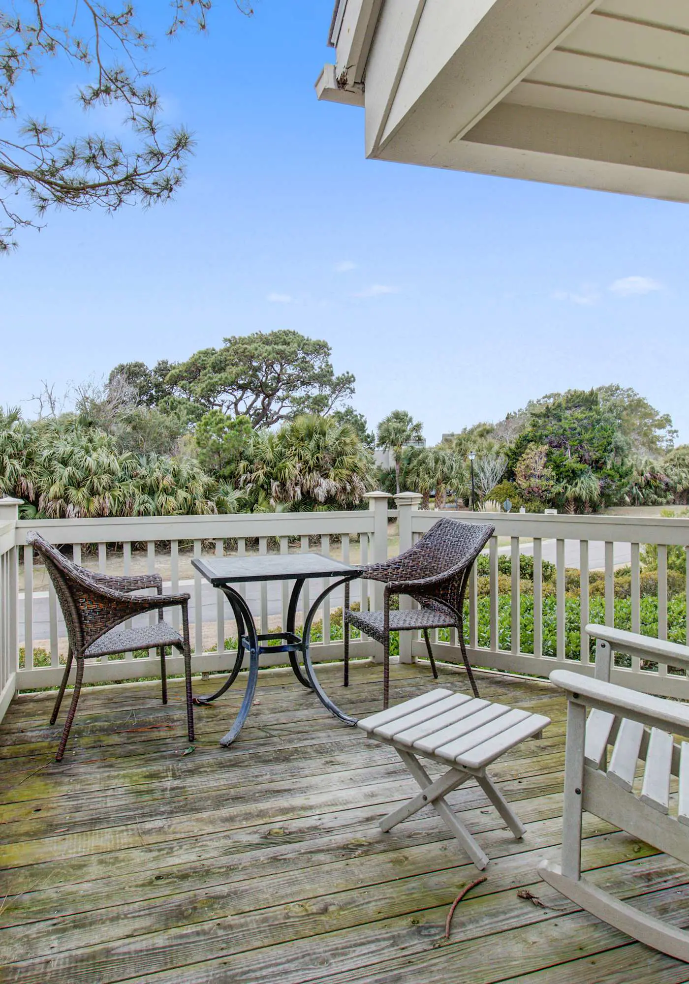 Villa with screened porch & fabulous views - just across the street from the beach
