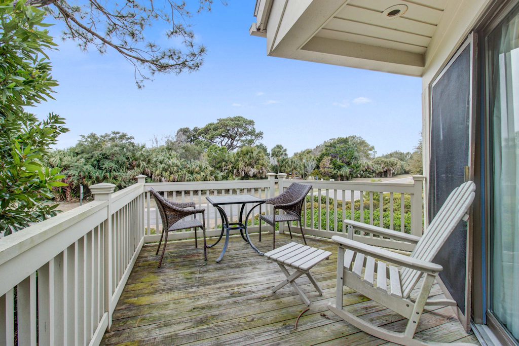 Villa with screened porch & fabulous views - just across the street from the beach