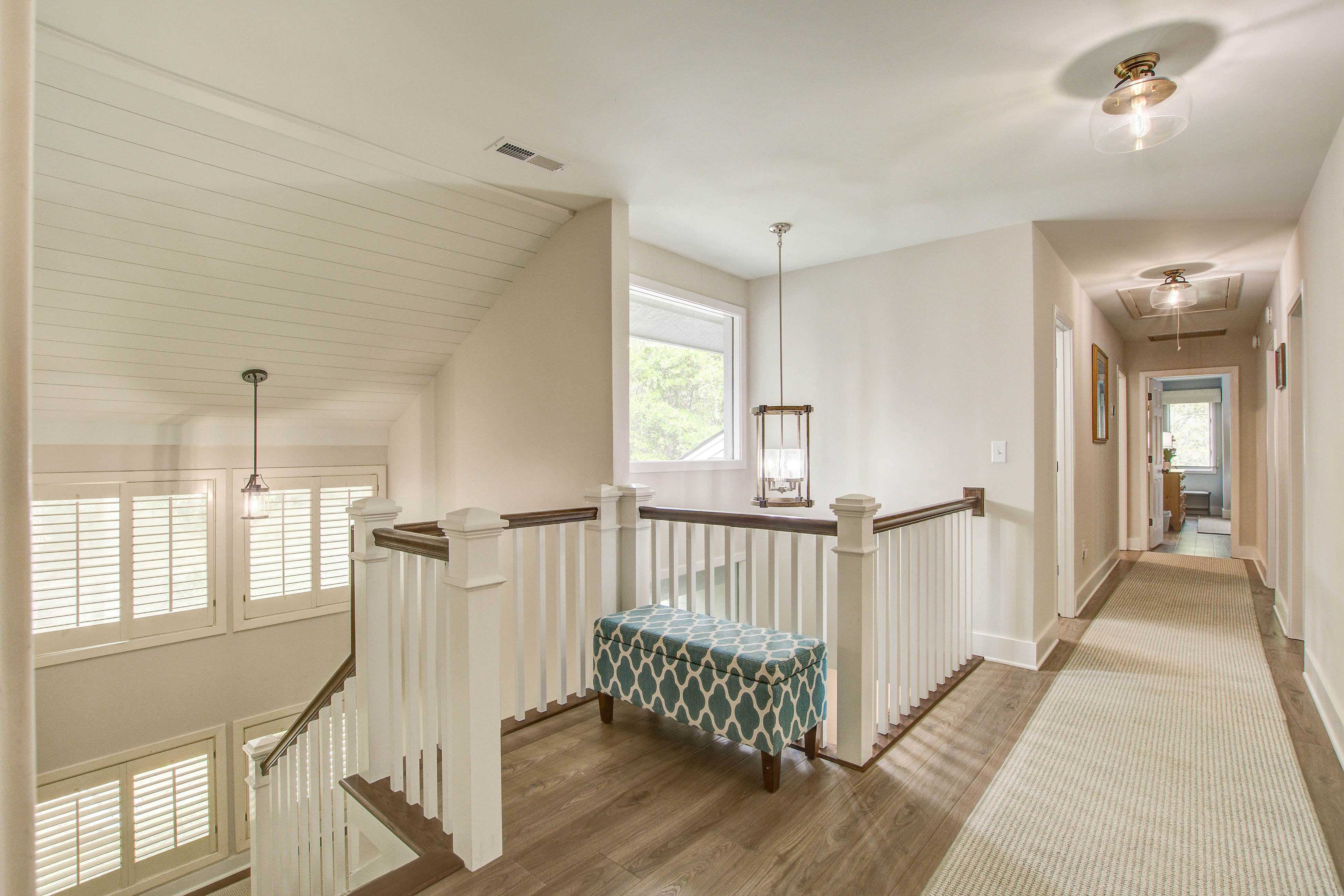Spacious, dog-friendly home with screened porch, next to the beach path