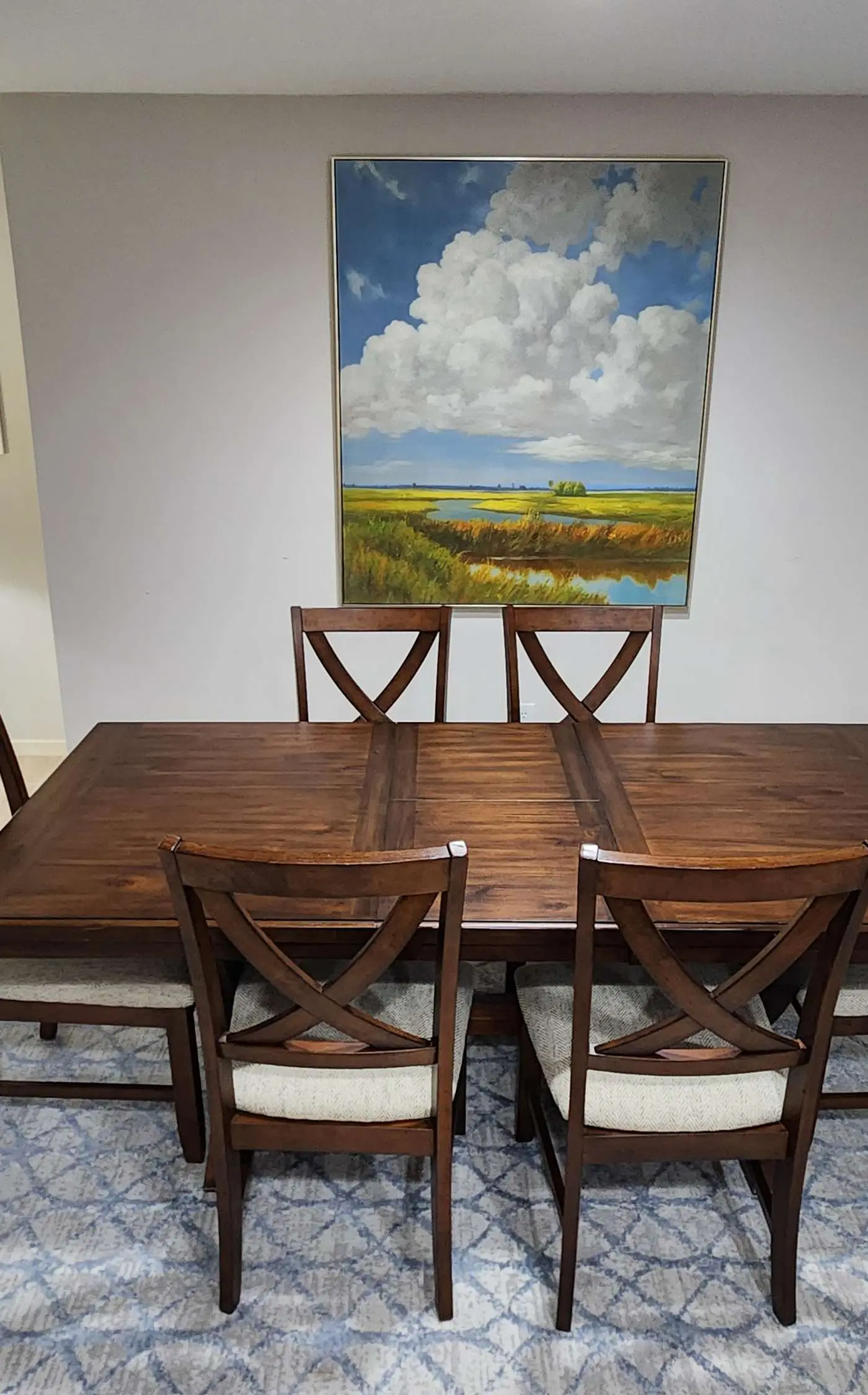 Spacious, dog-friendly home with screened porch, next to the beach path