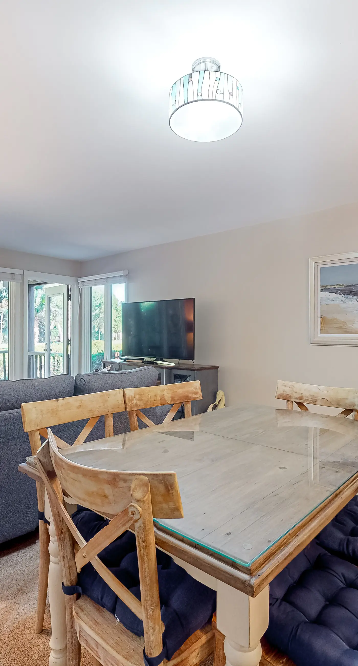 Five minute walk to beautiful beaches, golf course views, pet friendly