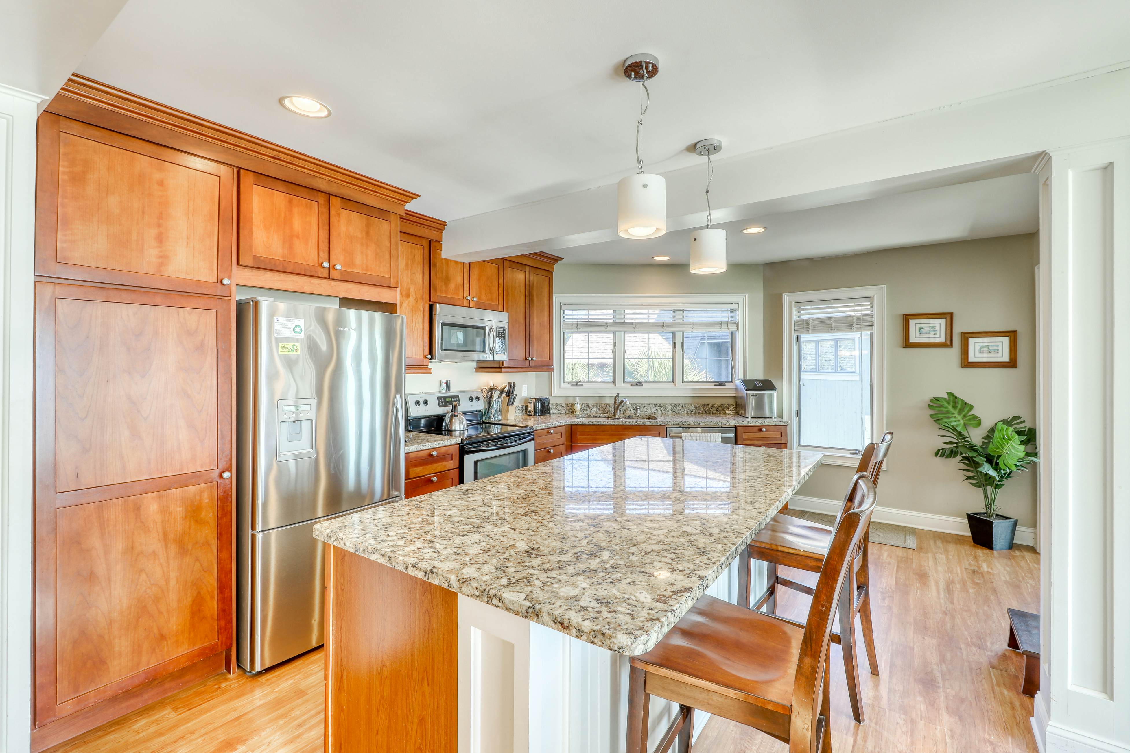 Dog-Friendly Waterfront Condo with Furnished Deck & Beach Views