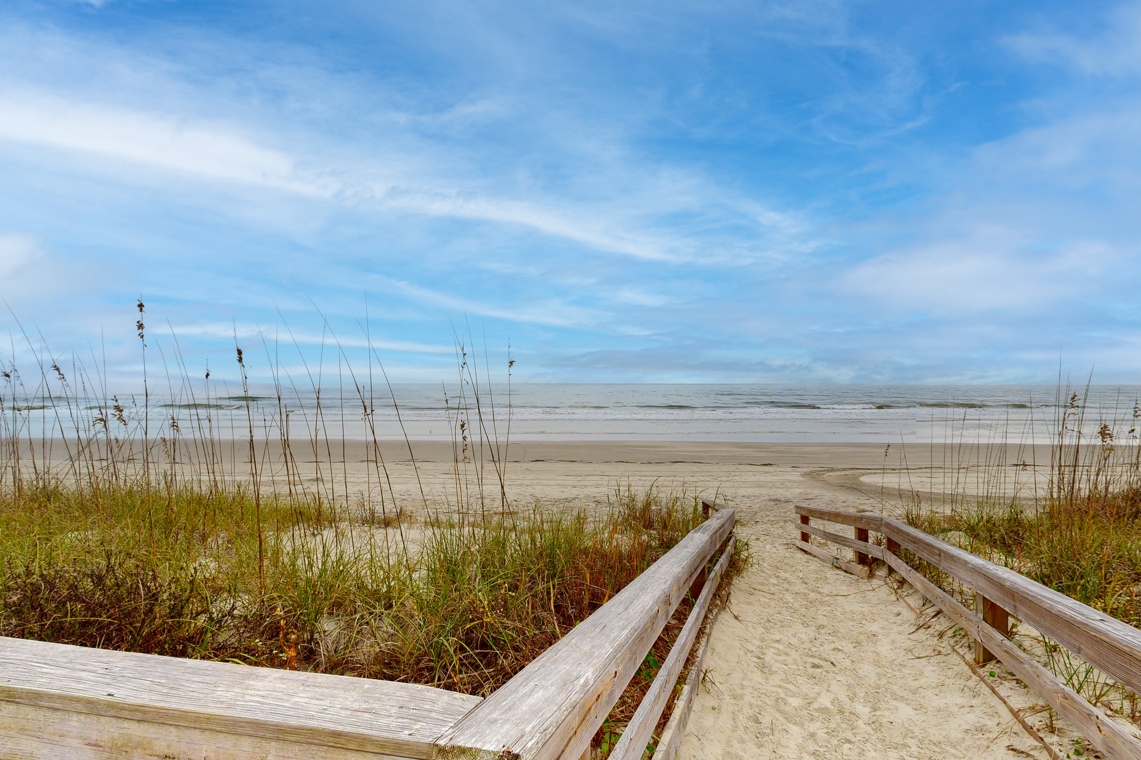 Updated Condo with shared tennis, close to Freshfields Village and beach