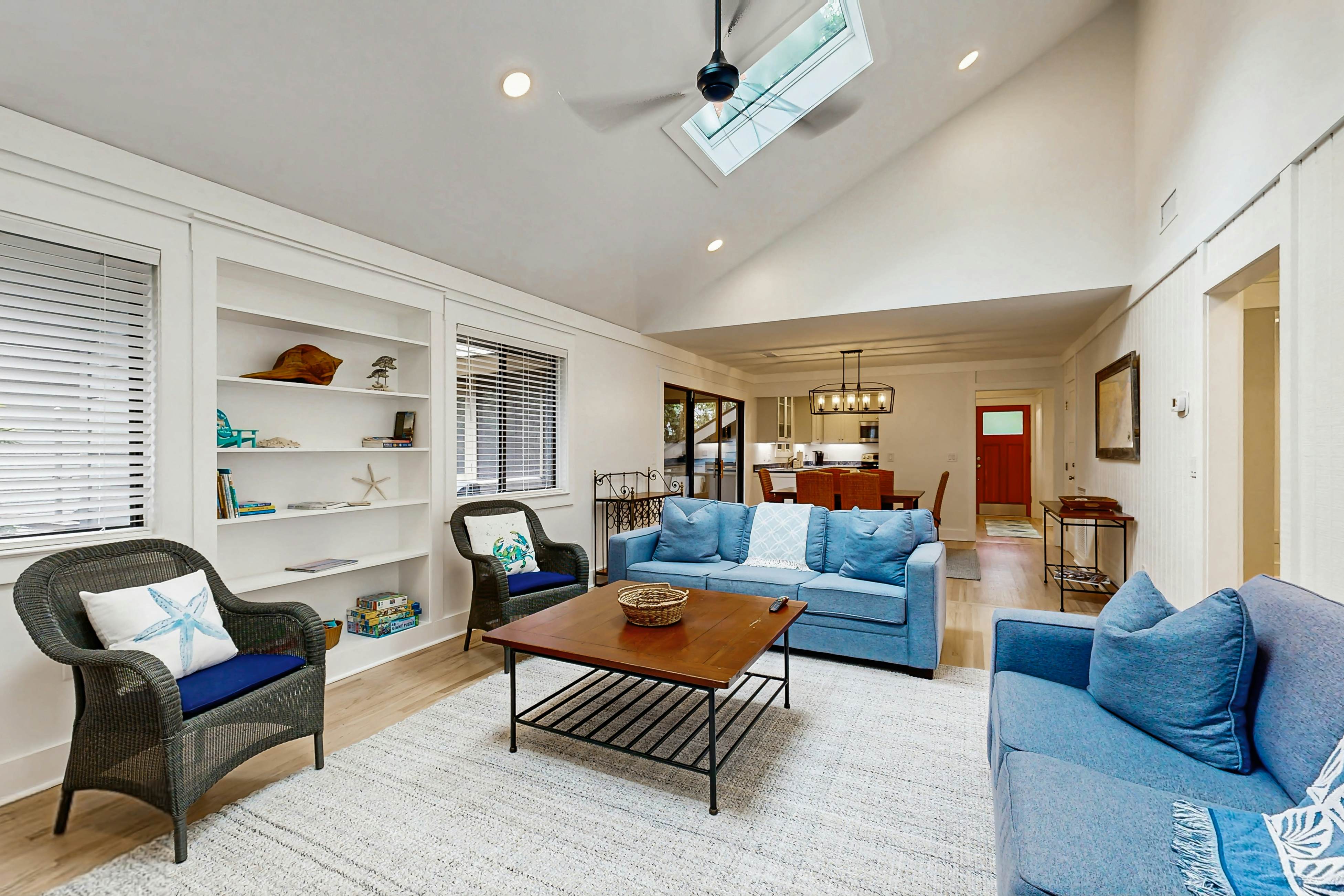 Updated cottage with beautiful views & screened porch - easy walk to beach/ park