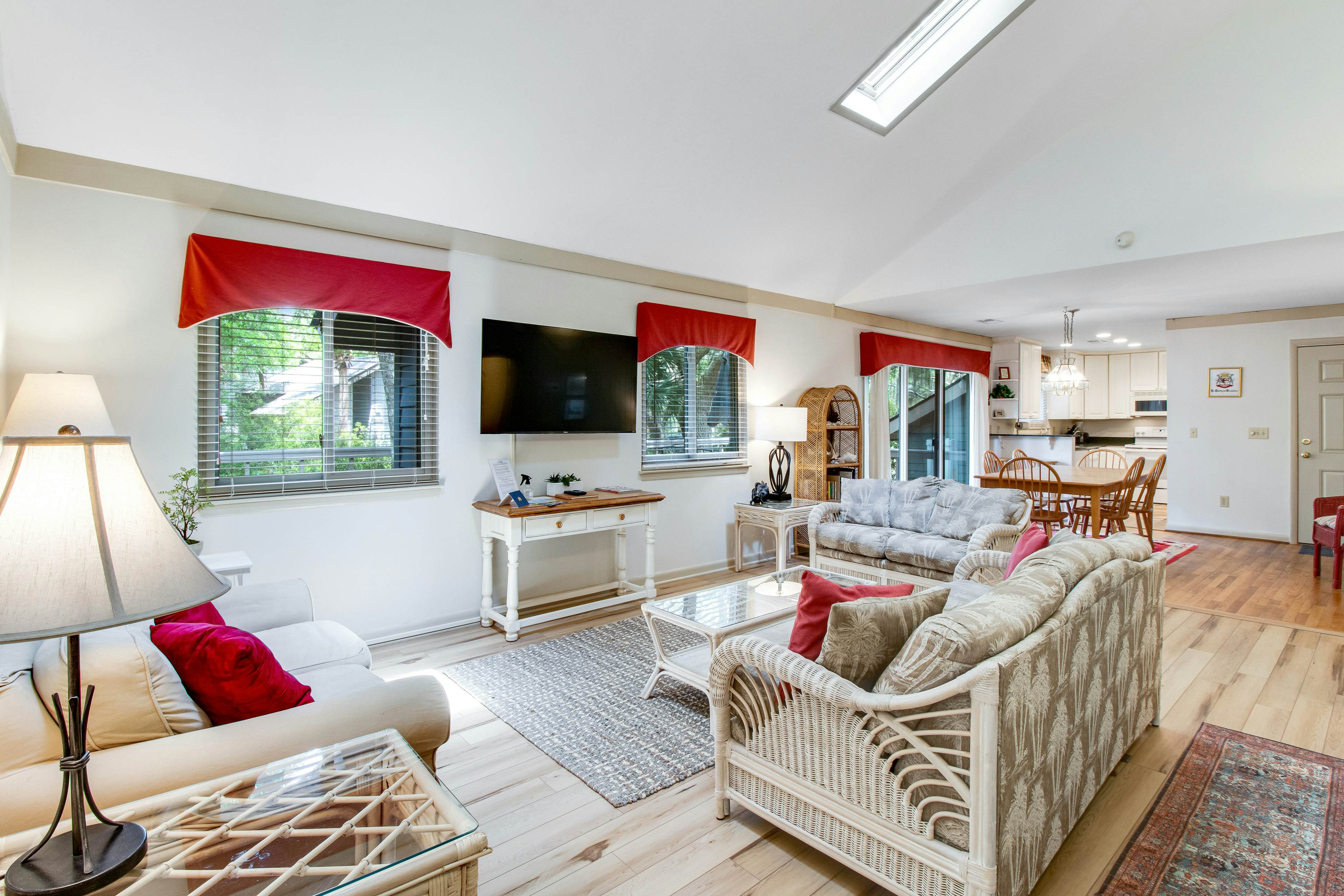 Dog-friendly woodland home with high-speed WiFi & large back deck - beach nearby