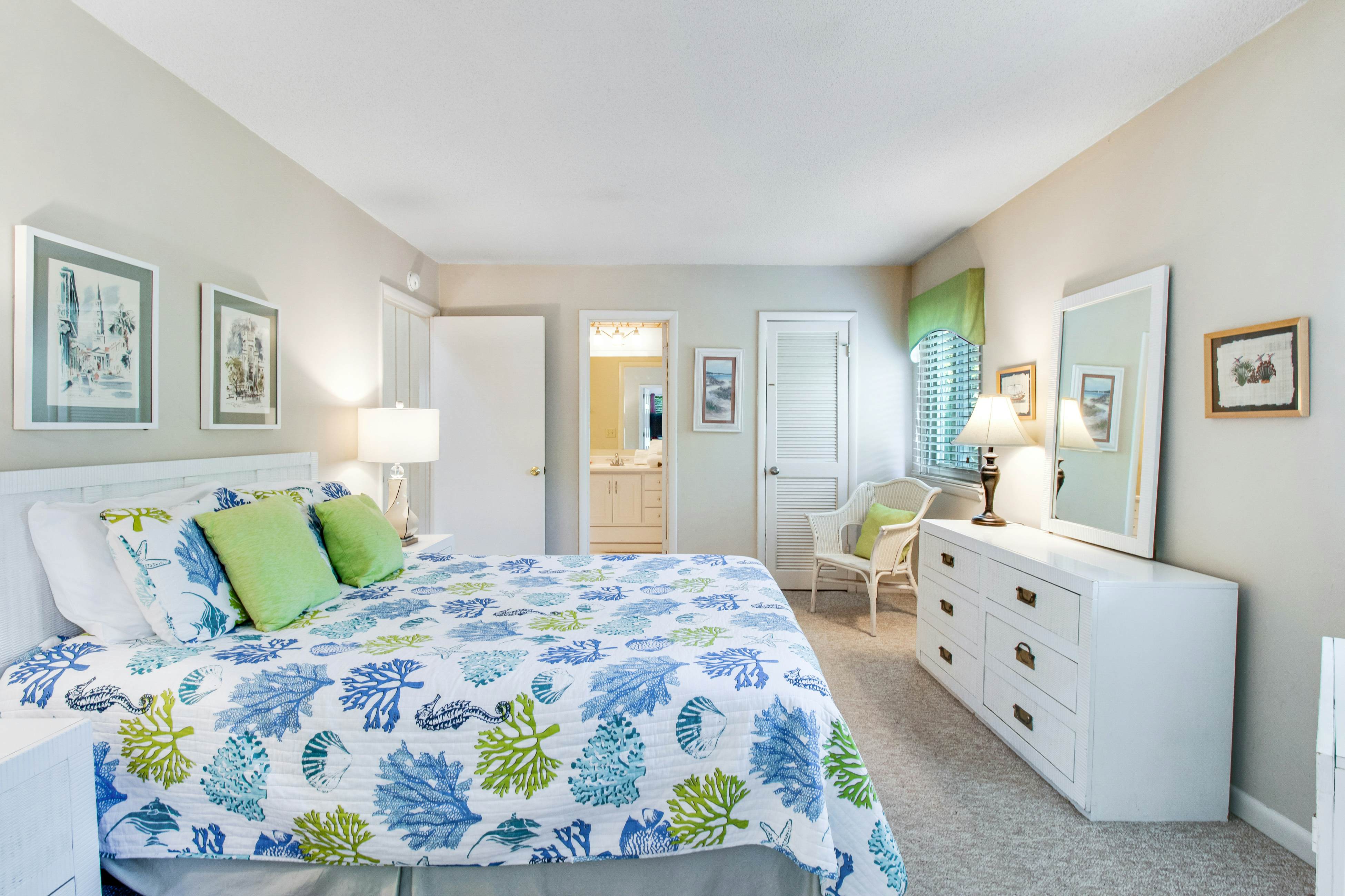 Dog-friendly woodland home with high-speed WiFi & large back deck - beach nearby