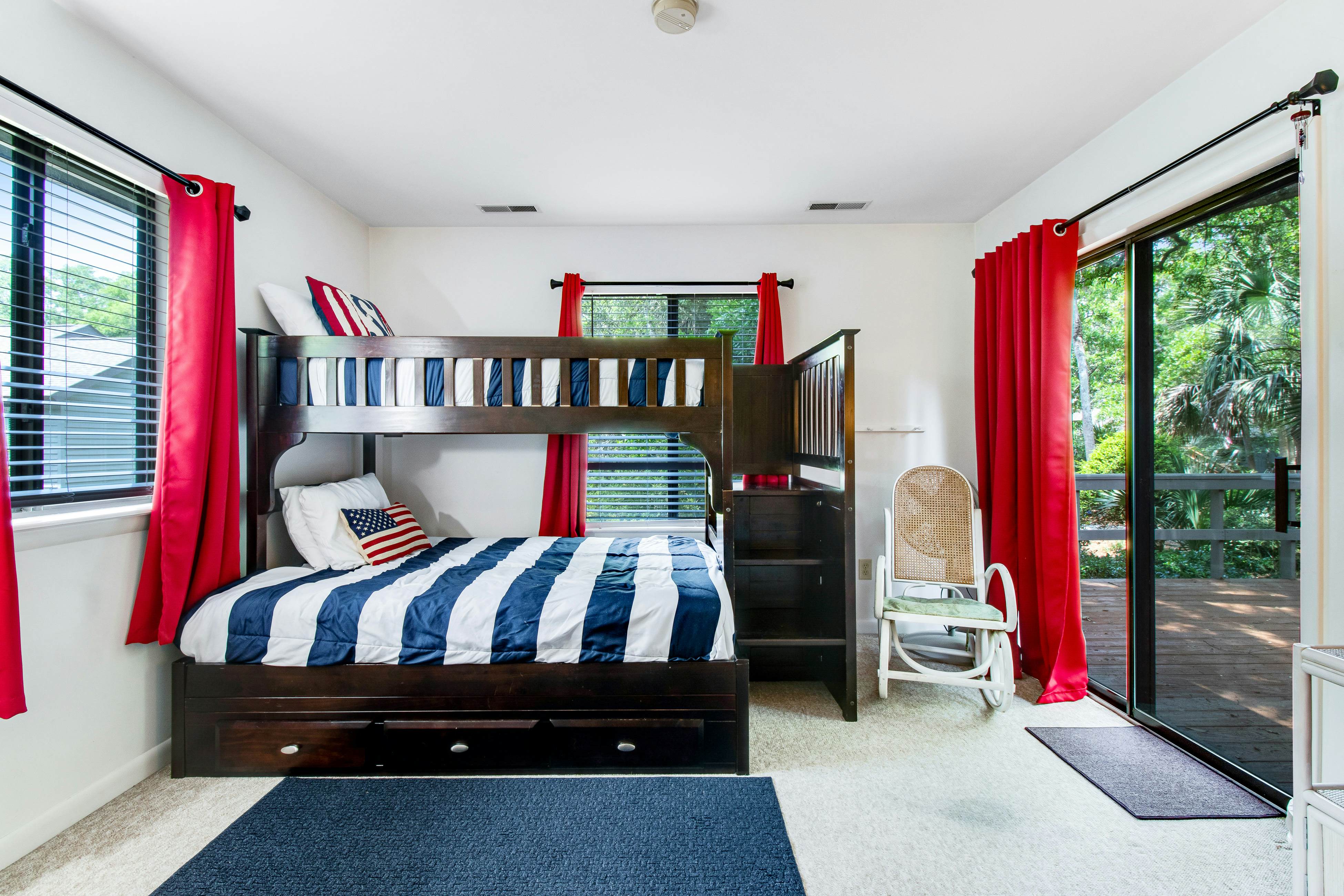 Dog-friendly woodland home with high-speed WiFi & large back deck - beach nearby