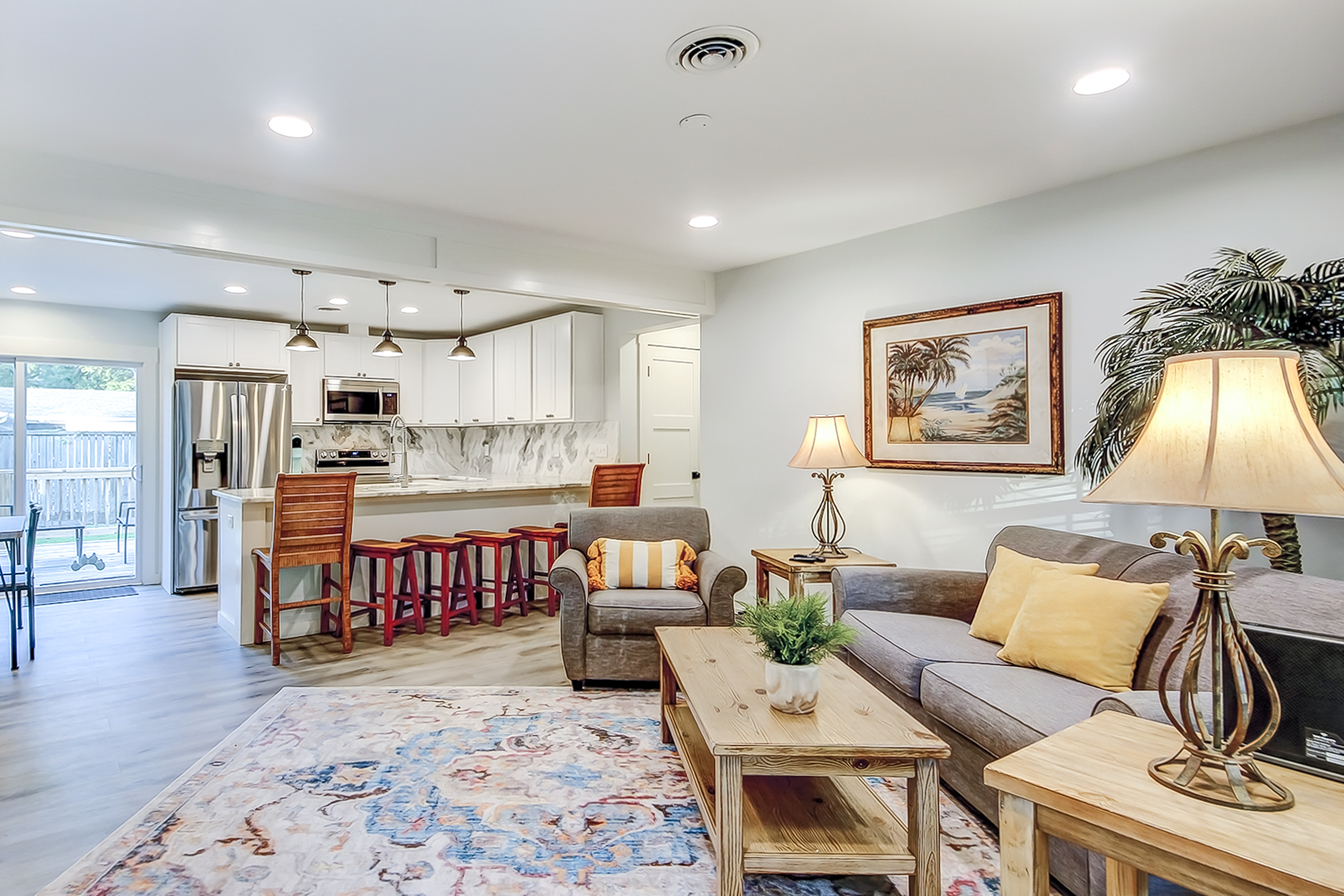 Charming dog-friendly home with enclosed yard, fast WiFi, & washer/dryer