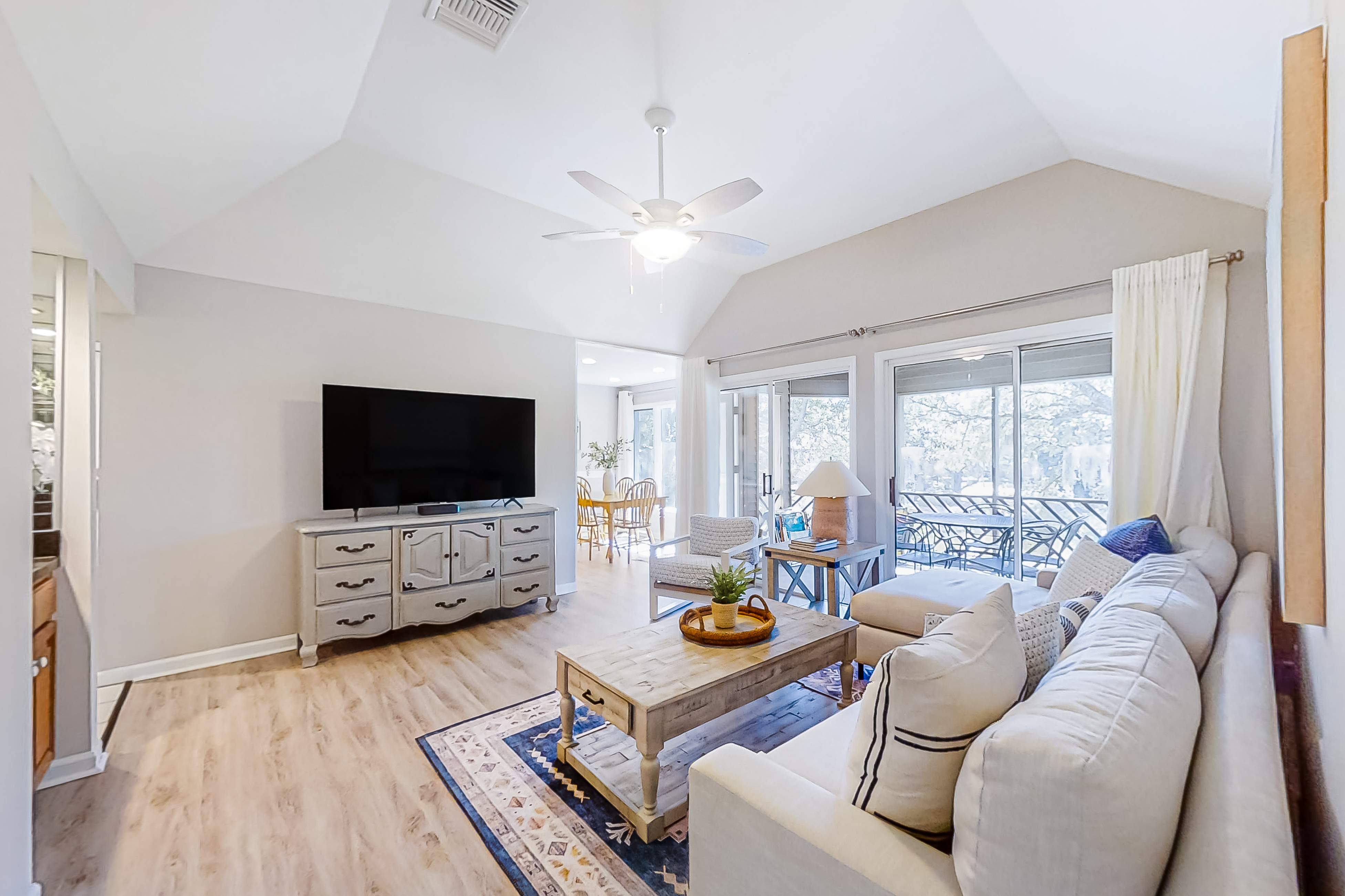 Lagoon view second floor villa, just a short walk to the beach