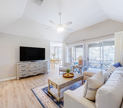 Lagoon view second floor villa, just a short walk to the beach