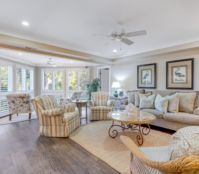 First Floor Villa with Lagoon Views and within walking distance of the beach