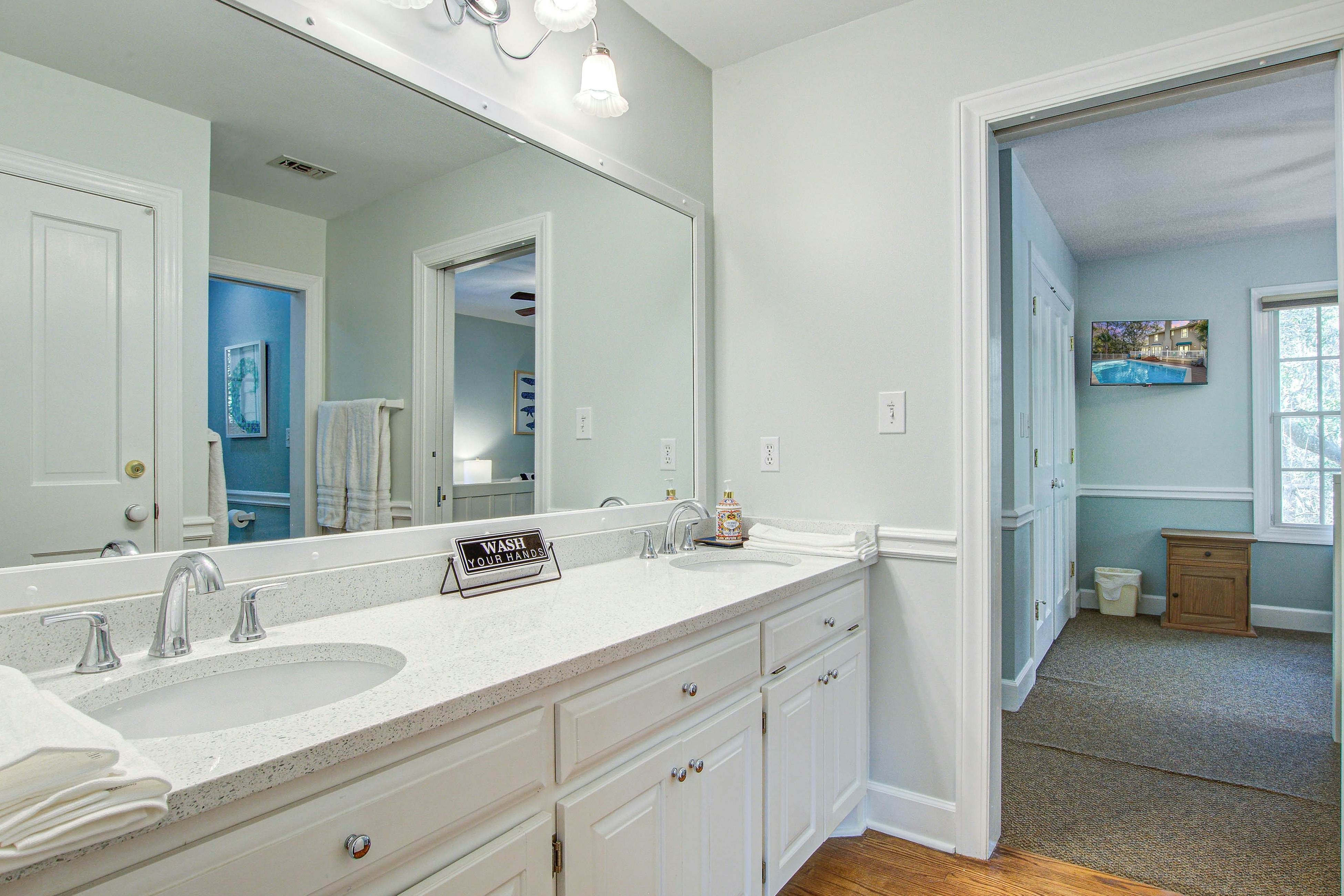 Quiet, Secluded Home w/ Private Pool - Close to Nature Trails, Beach, & Golf