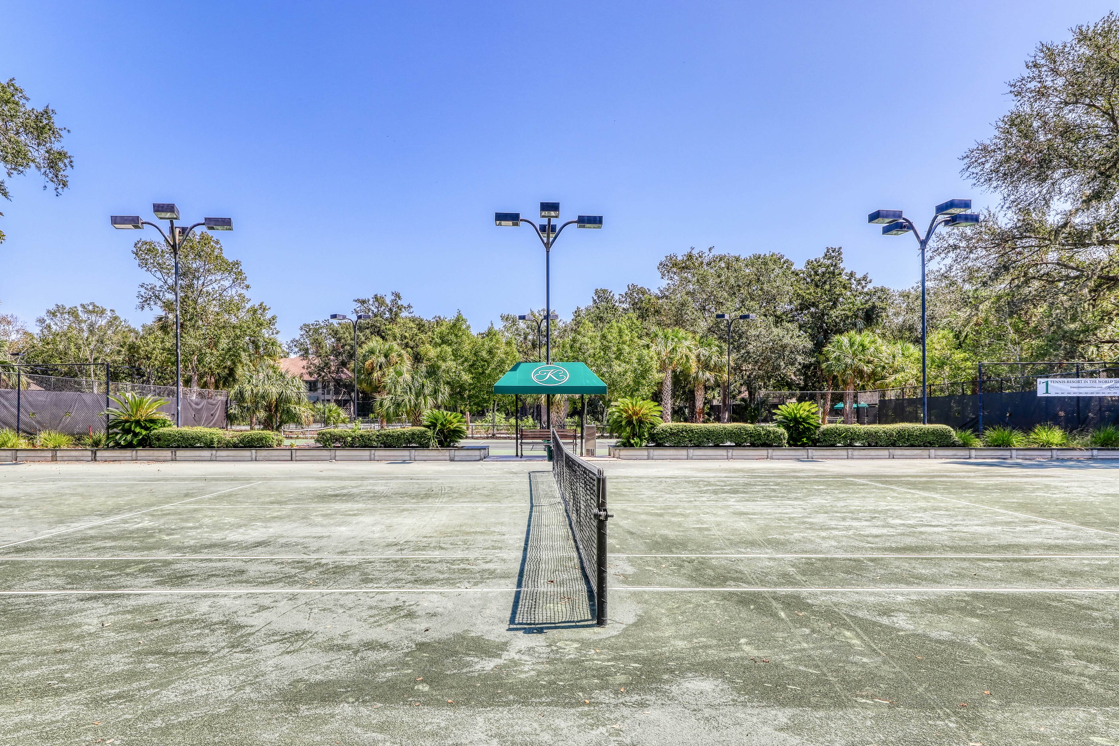 Waterfront Family Retreat with Pond Views - Close to Tennis and Golf - Dogs Welcome