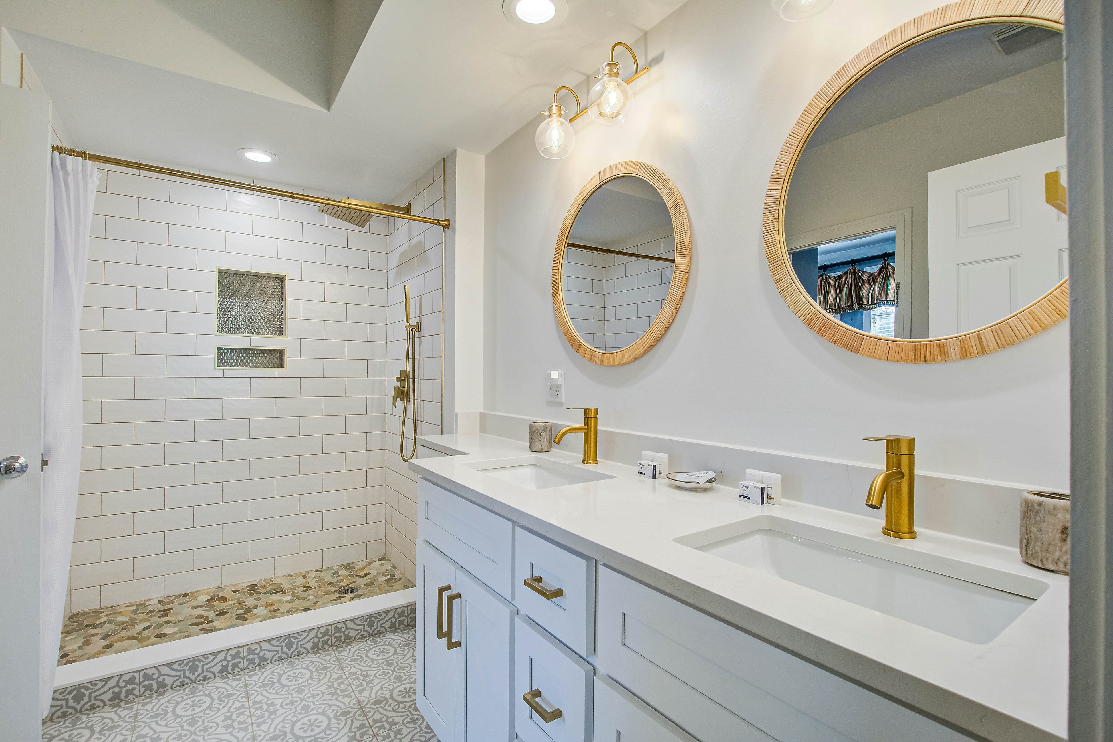 Luxury Ocean-View Hideaway at Wild Dunes - Steps to Pools & Beach