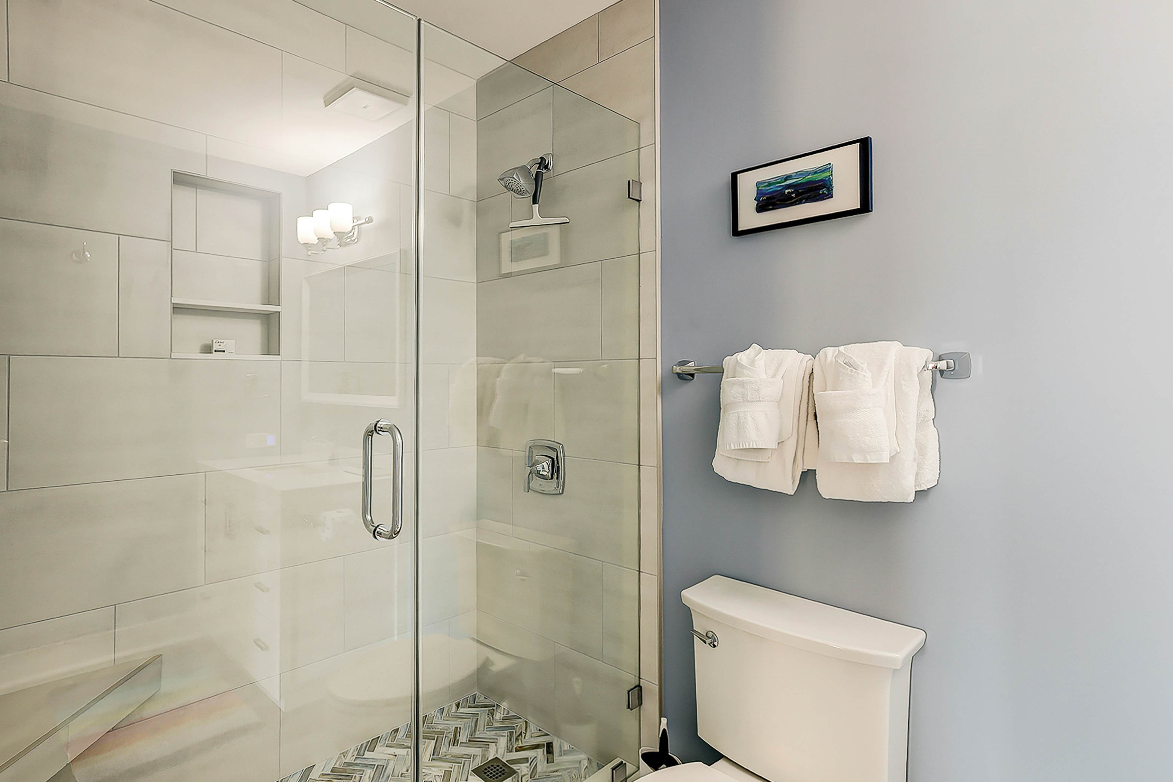 Oceanfront condo on the beach with shared pool, hot tub, & gorgeous decor